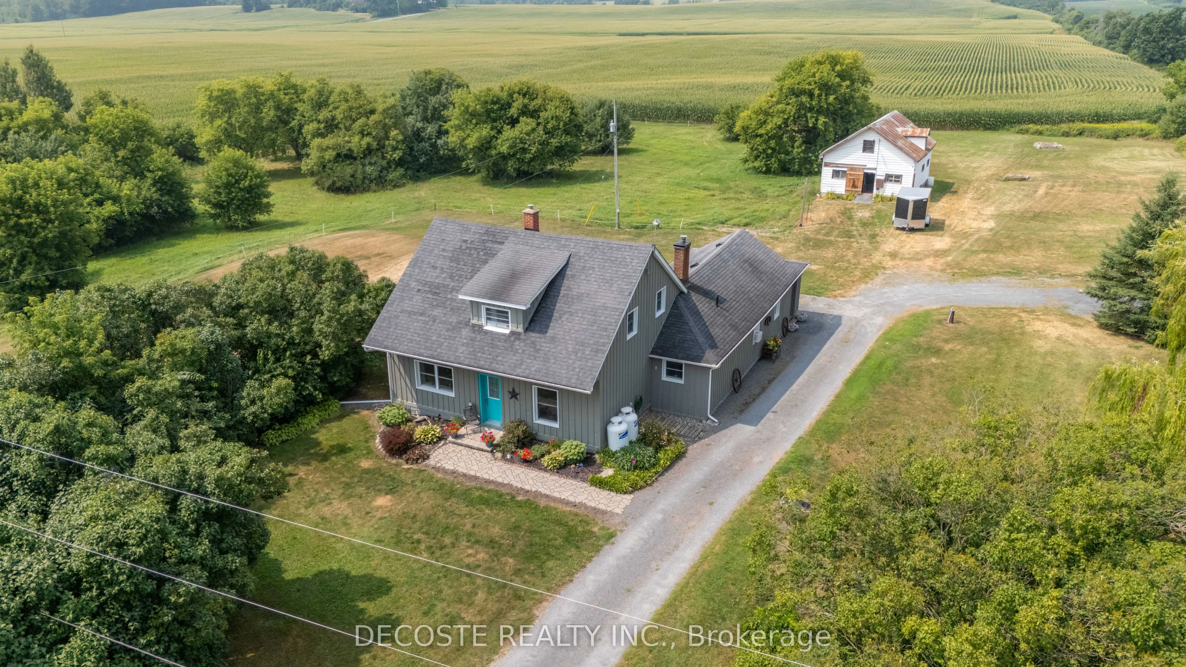 21695 Laggan-Glenelg Road