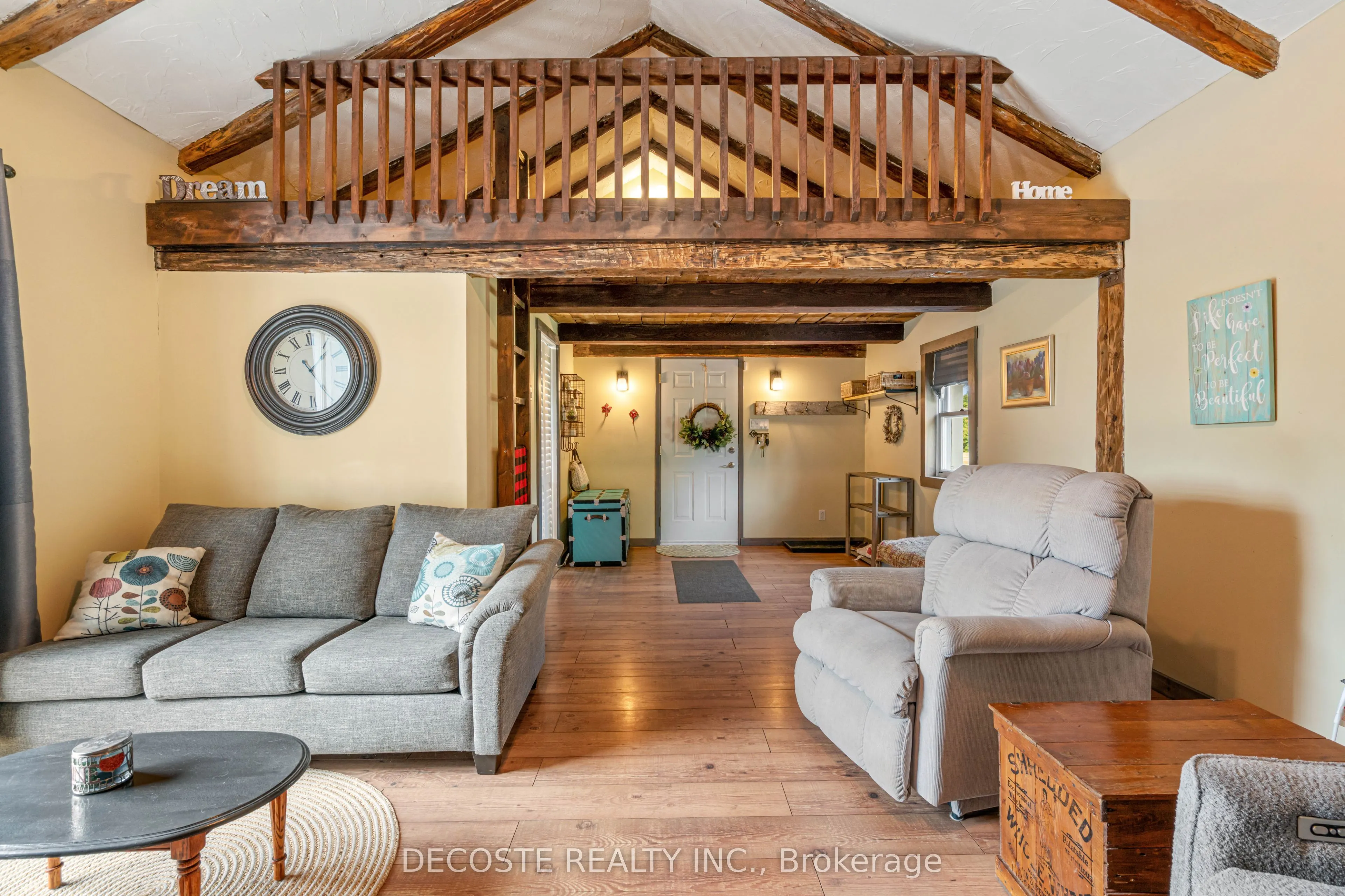 21695 Laggan-Glenelg Road