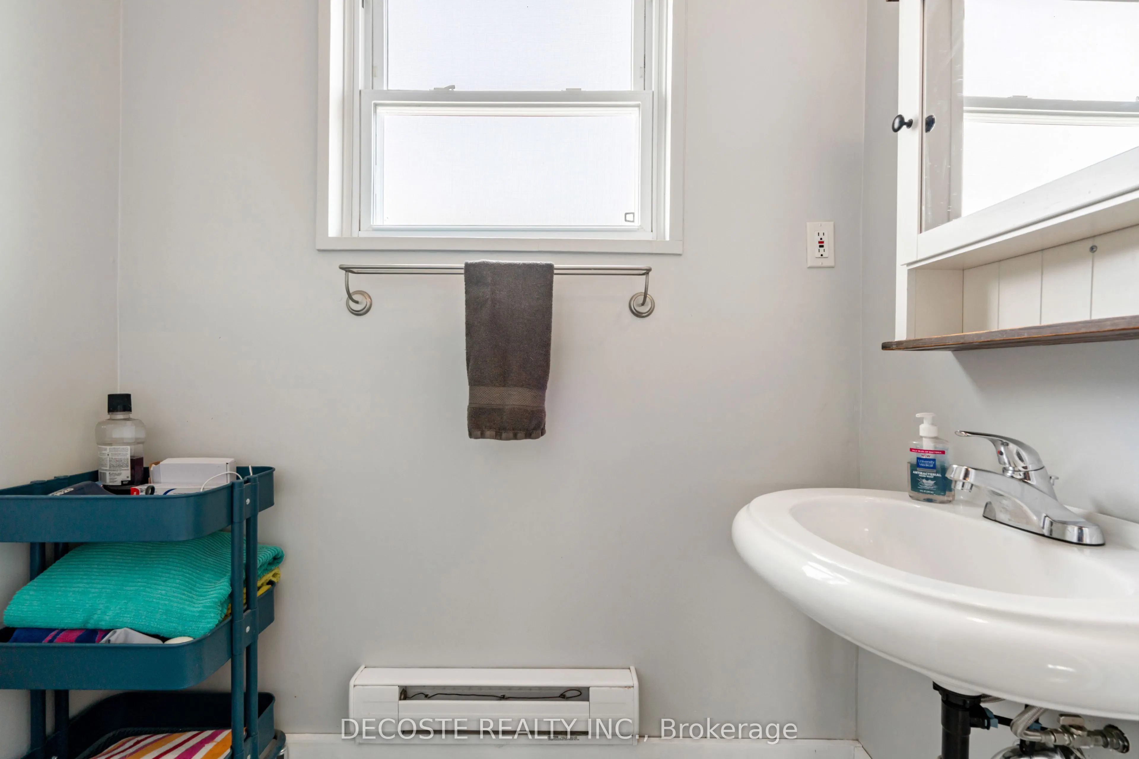 21695 Laggan-Glenelg Road