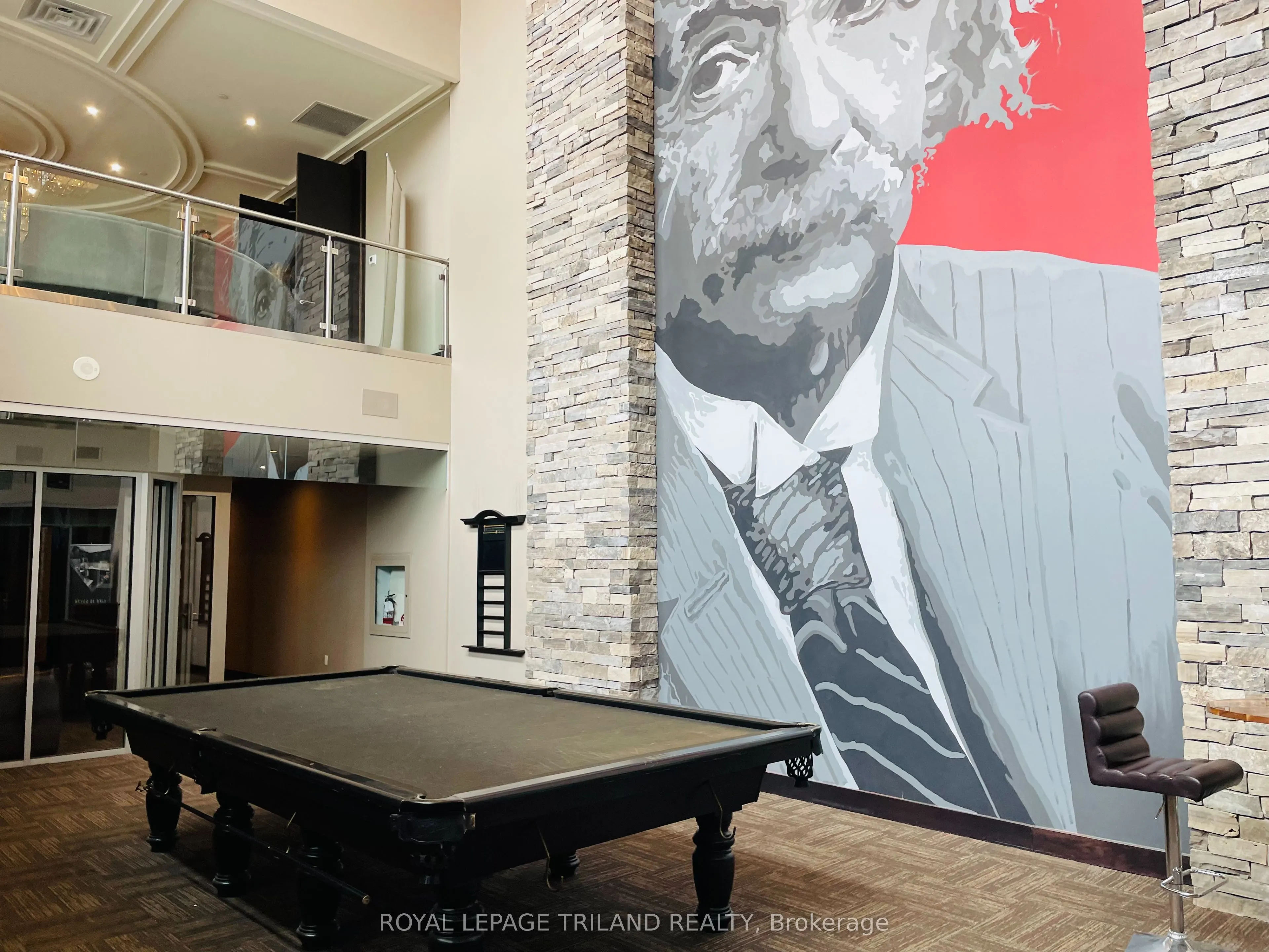 1235 RICHMOND Street, #806