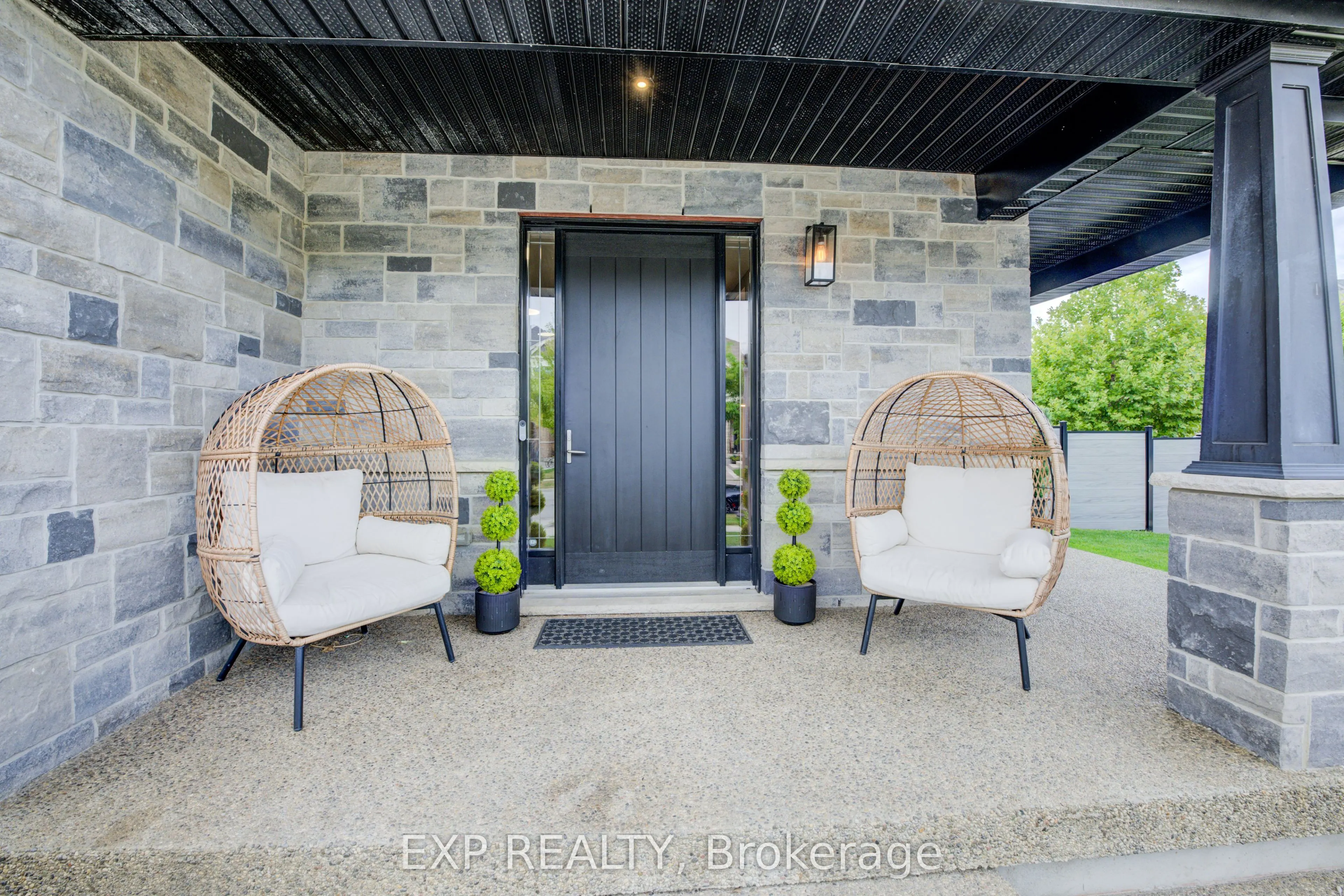 11 Deer Creek Street