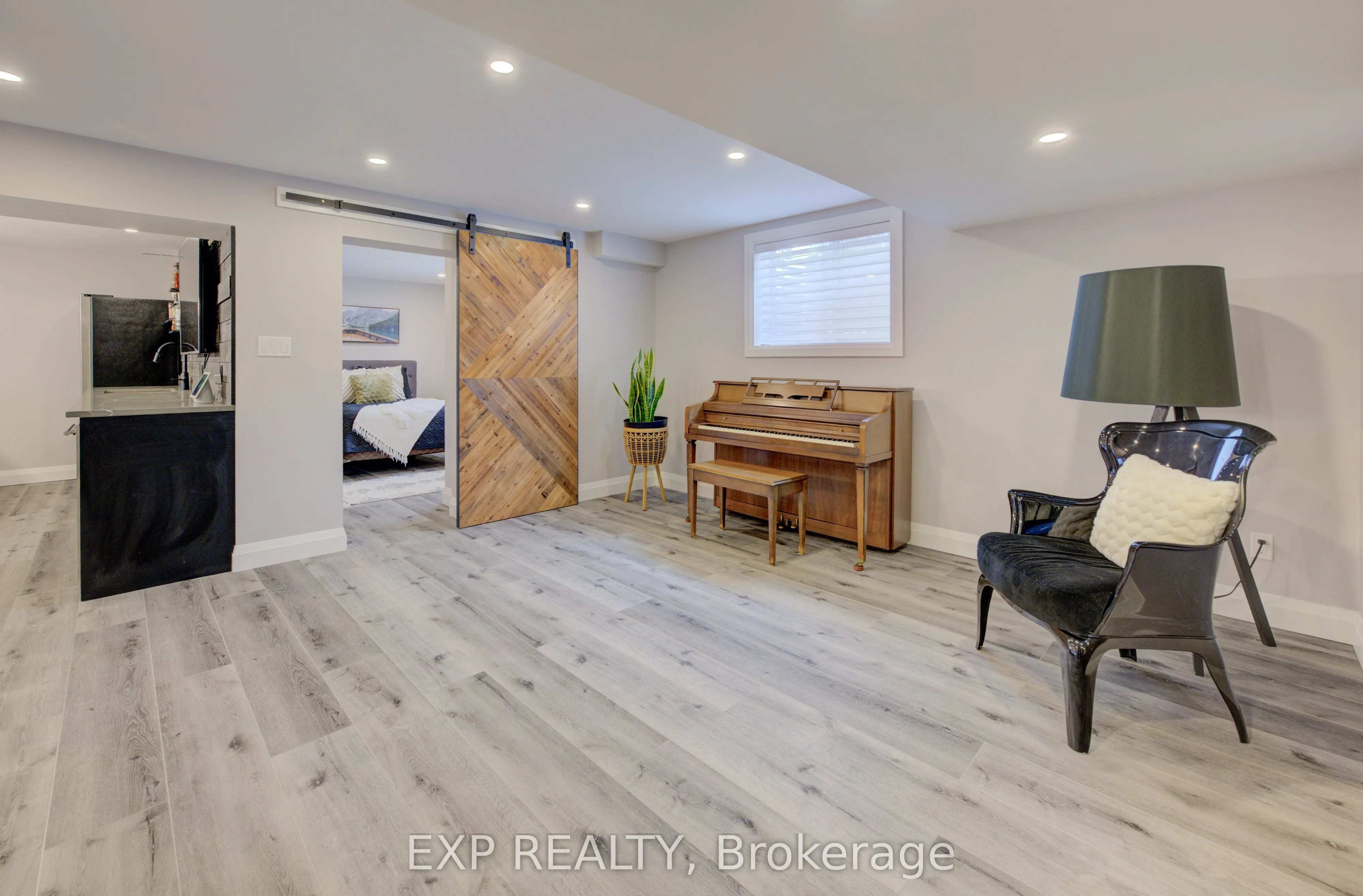 11 Deer Creek Street