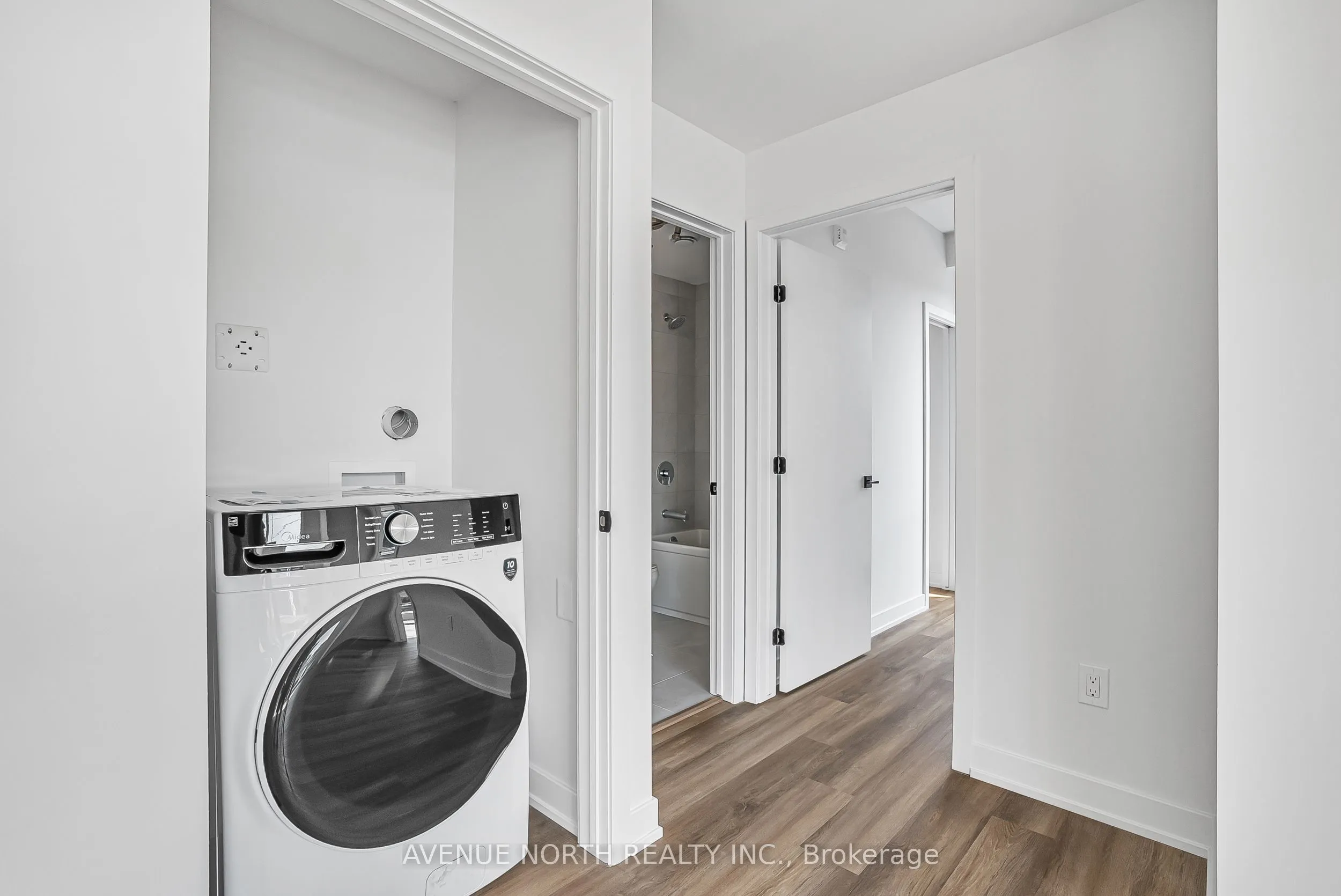 391 Dieppe Street, #03