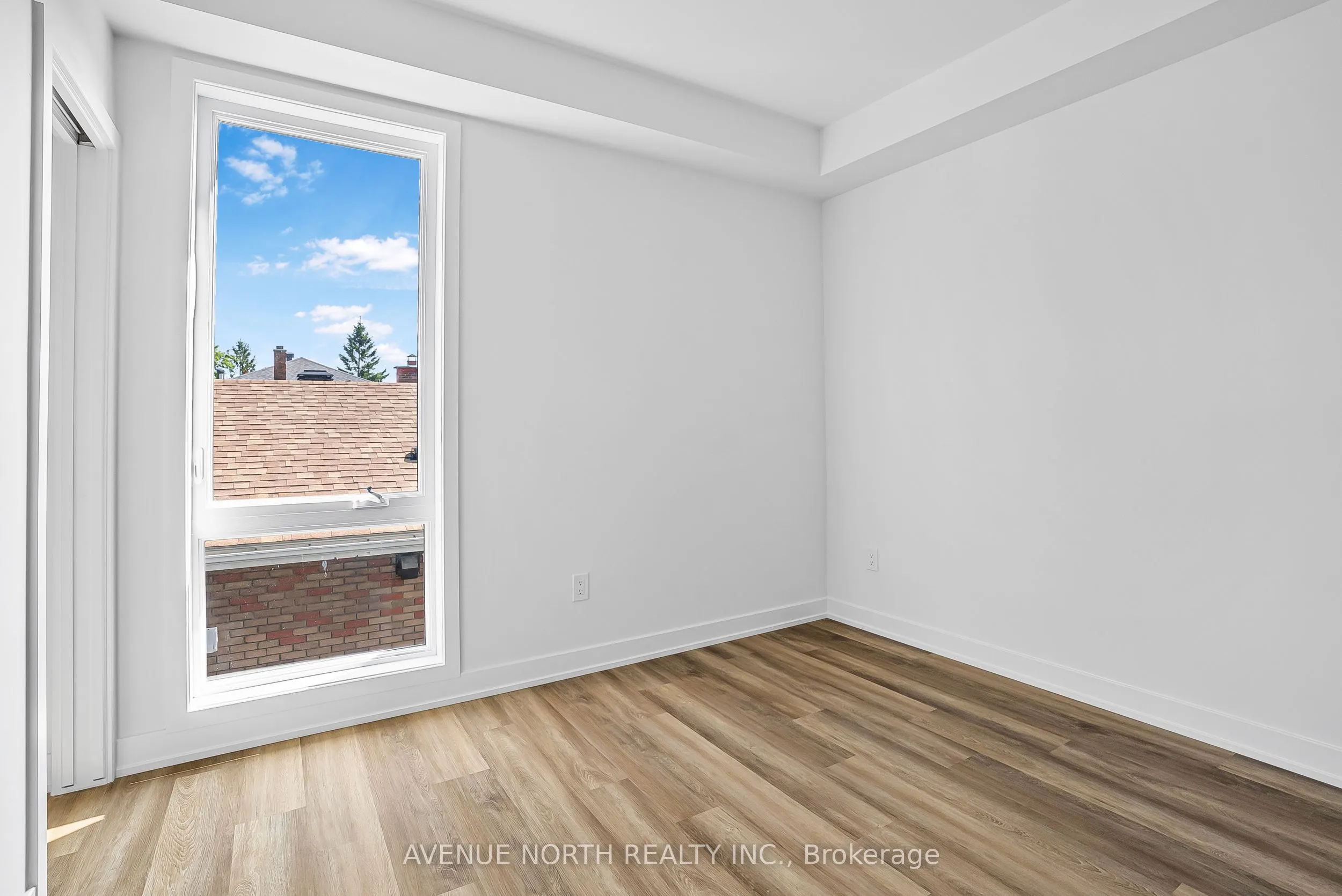 391 Dieppe Street, #03