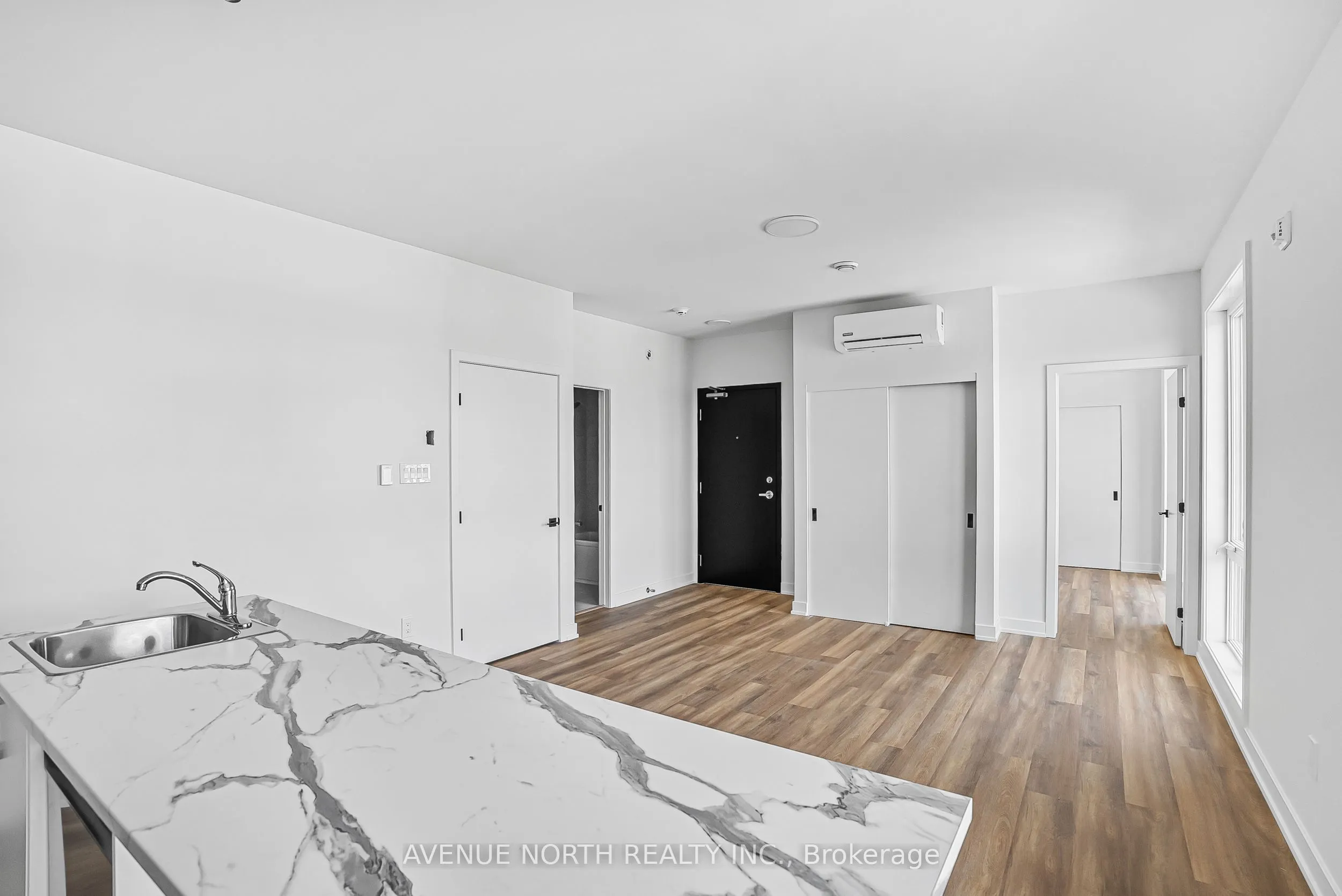 391 Dieppe Street, #06