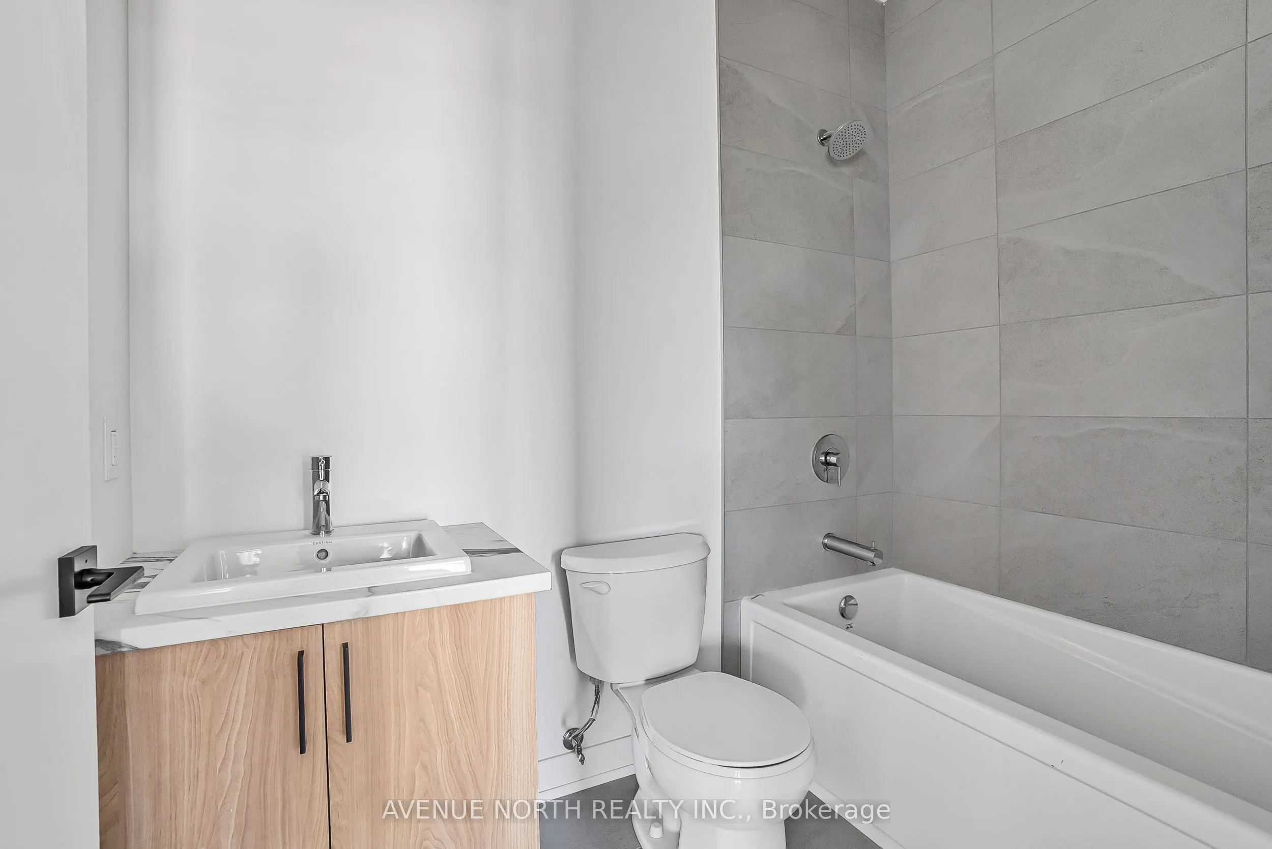 391 Dieppe Street, #06