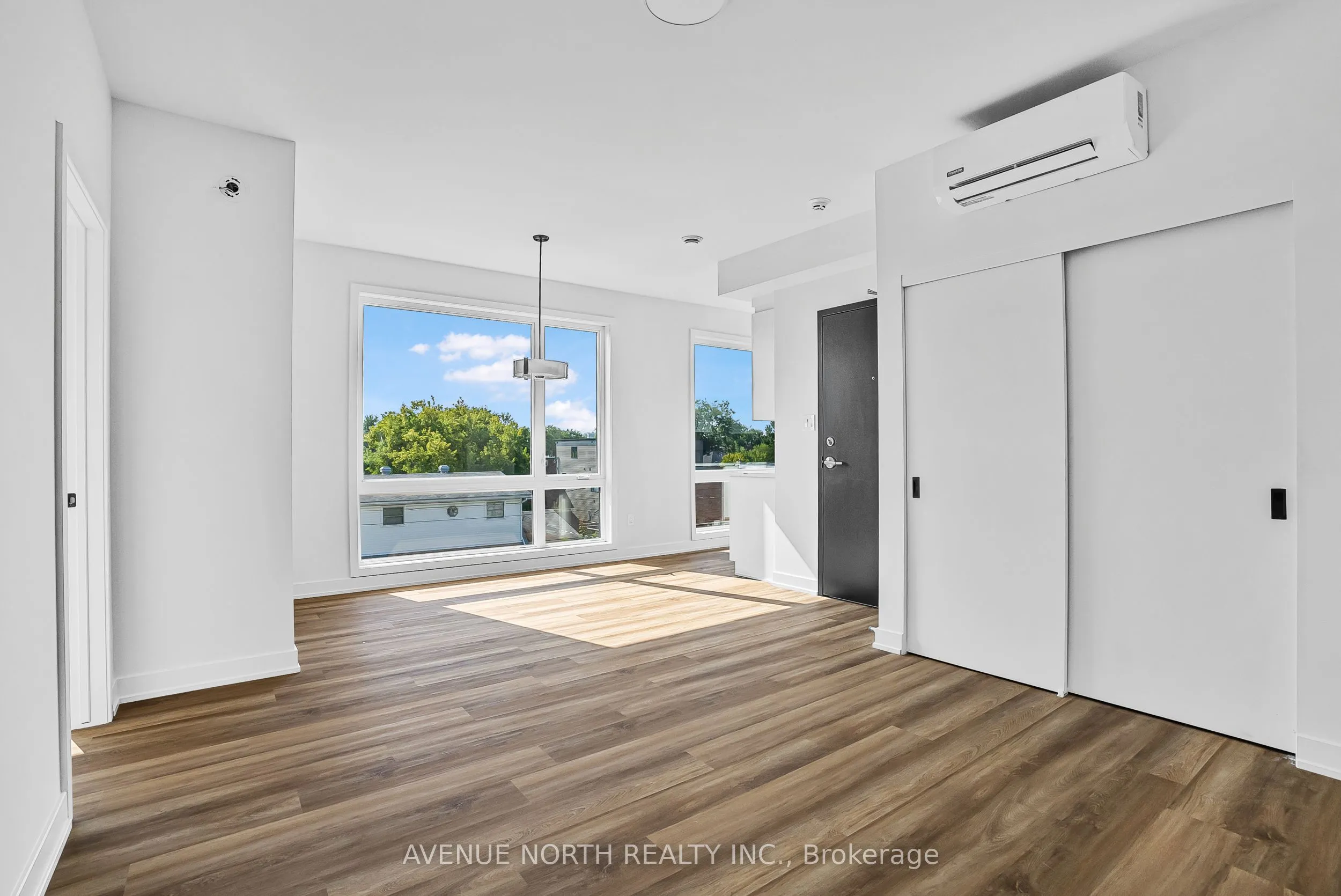 391 Dieppe Street, #05