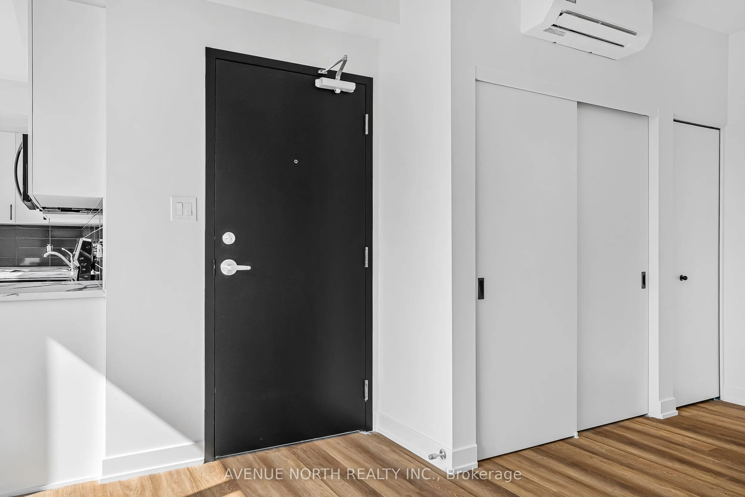 391 Dieppe Street, #05