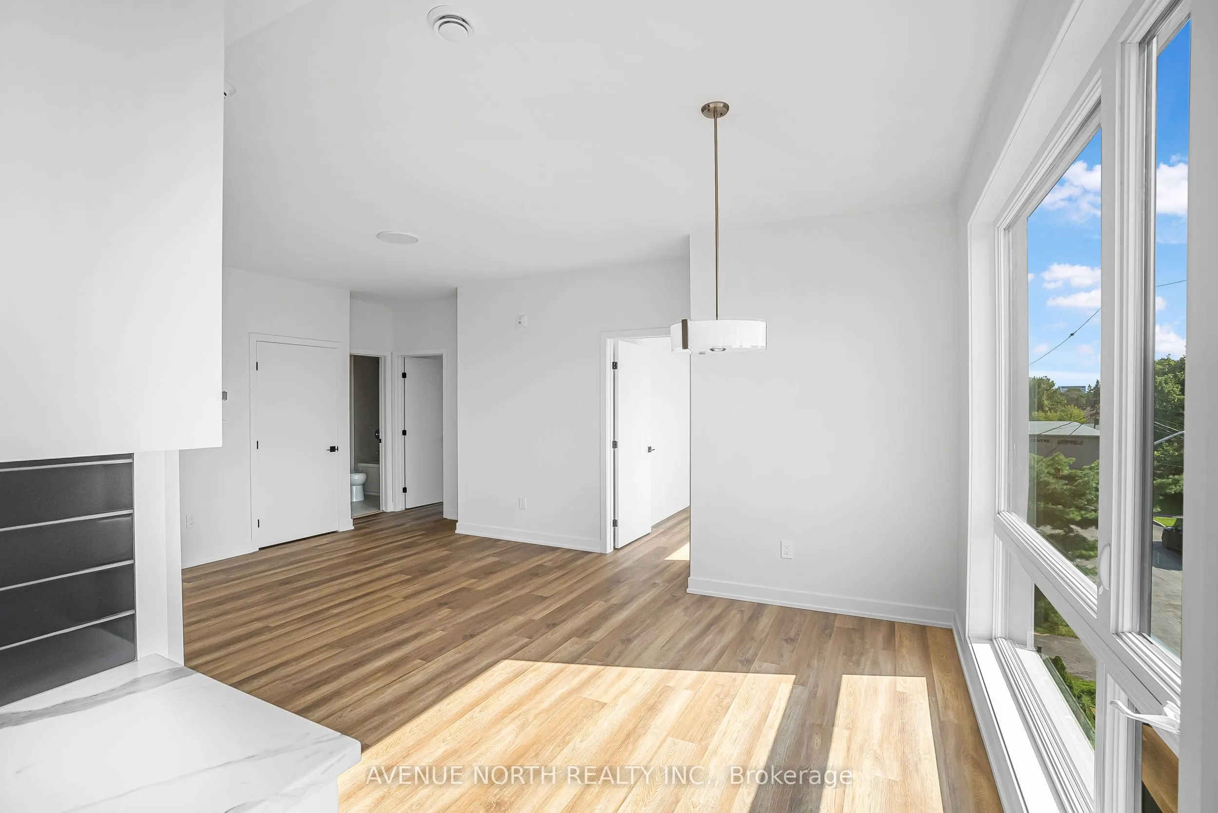 391 Dieppe Street, #05