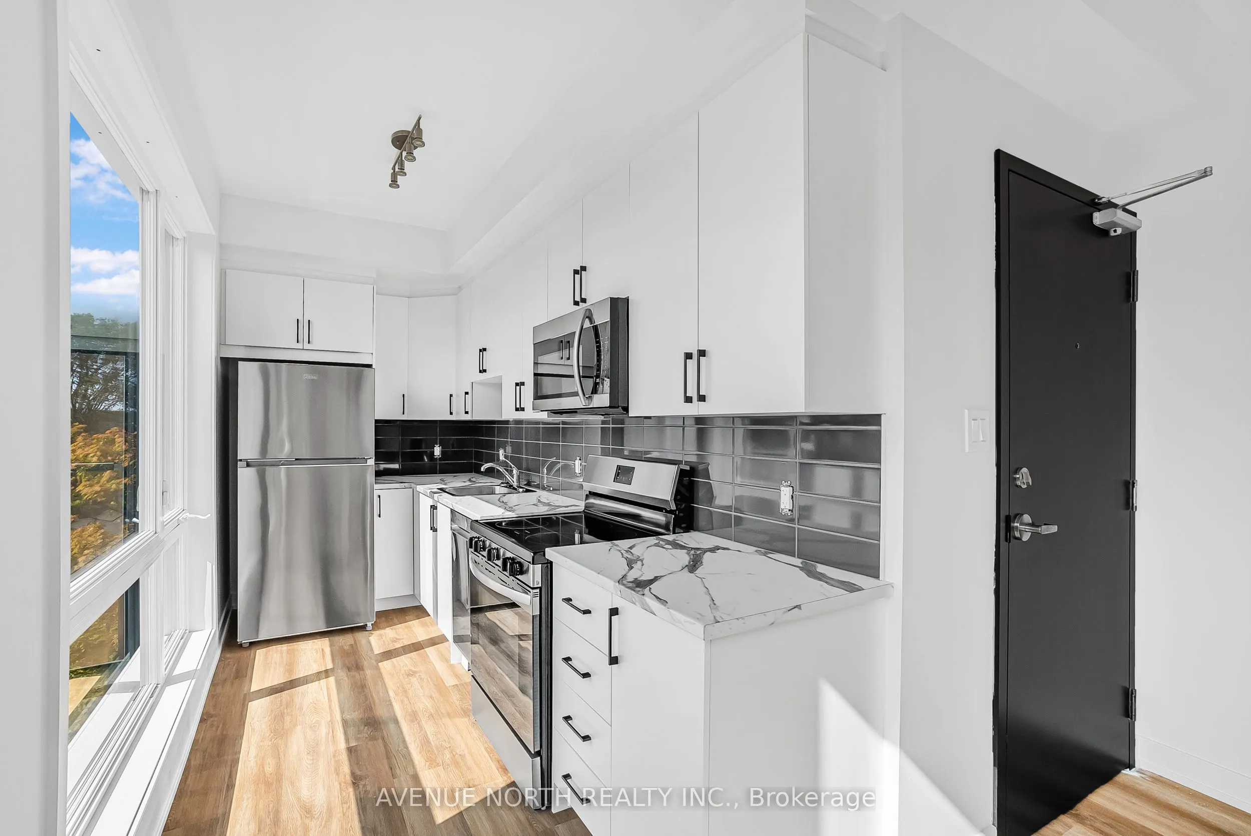 391 Dieppe Street, #05