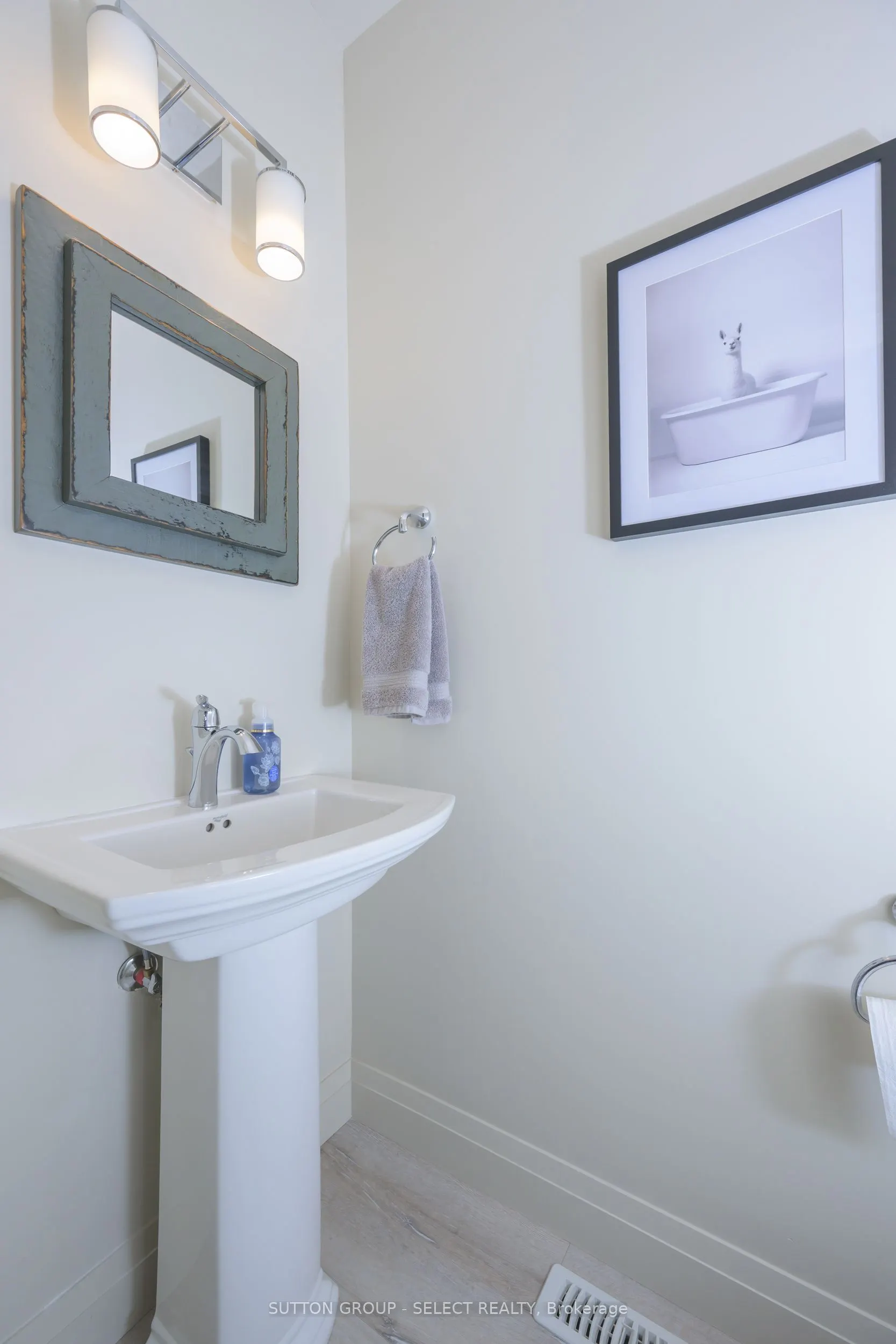1040 Coronation Drive, #43
