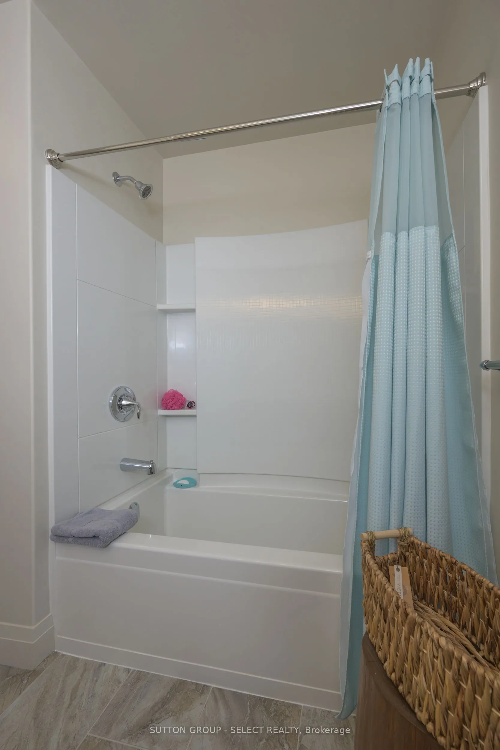 1040 Coronation Drive, #43