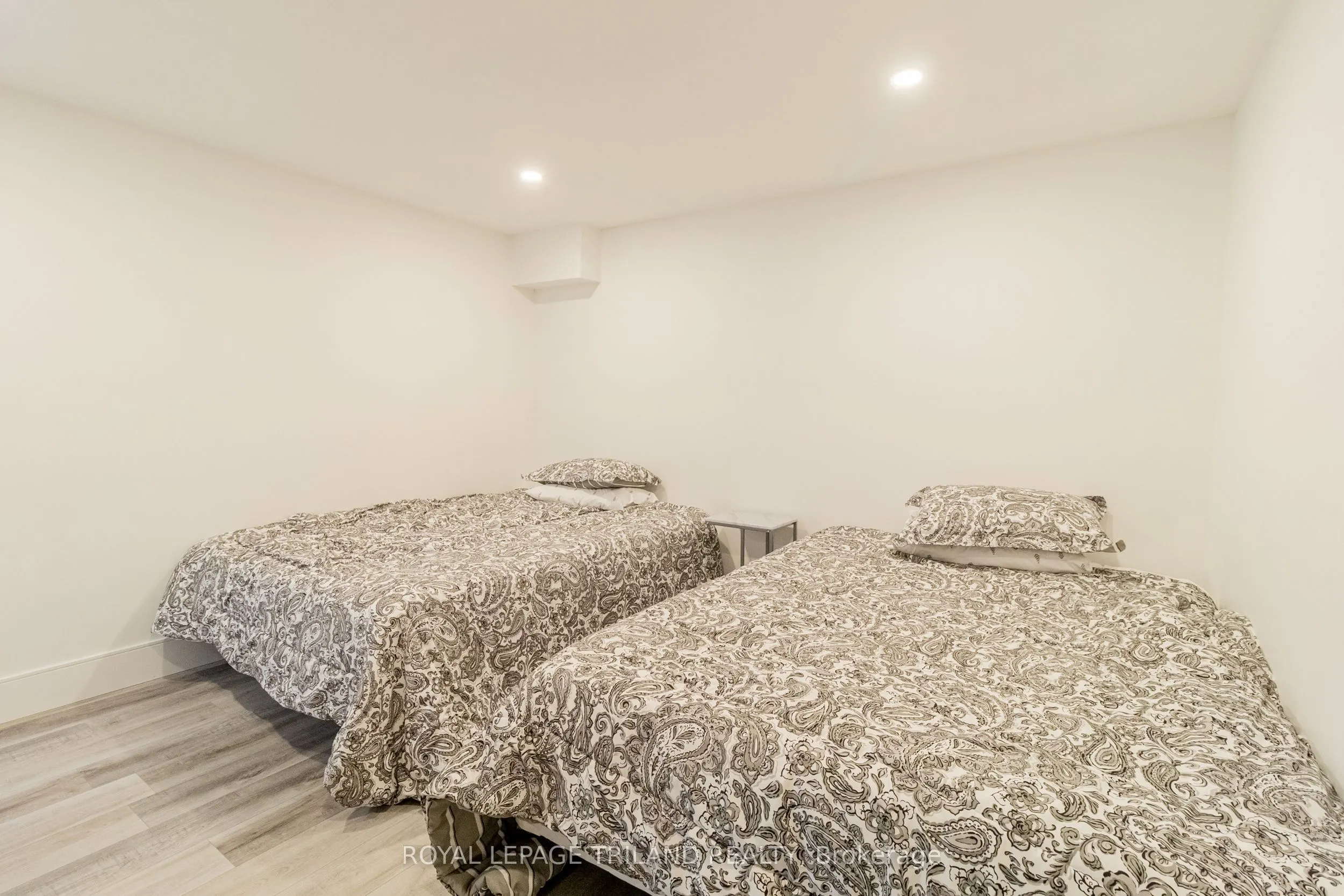 10099 Jennison Crescent