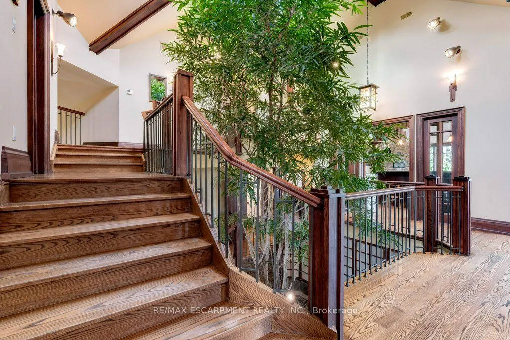 76 Oak Avenue