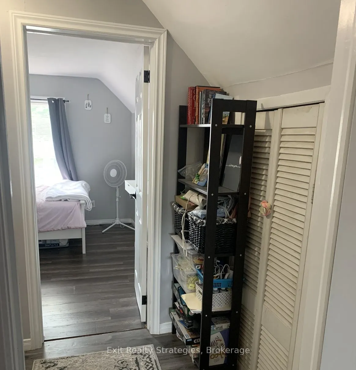 65 Tuxedo Avenue N