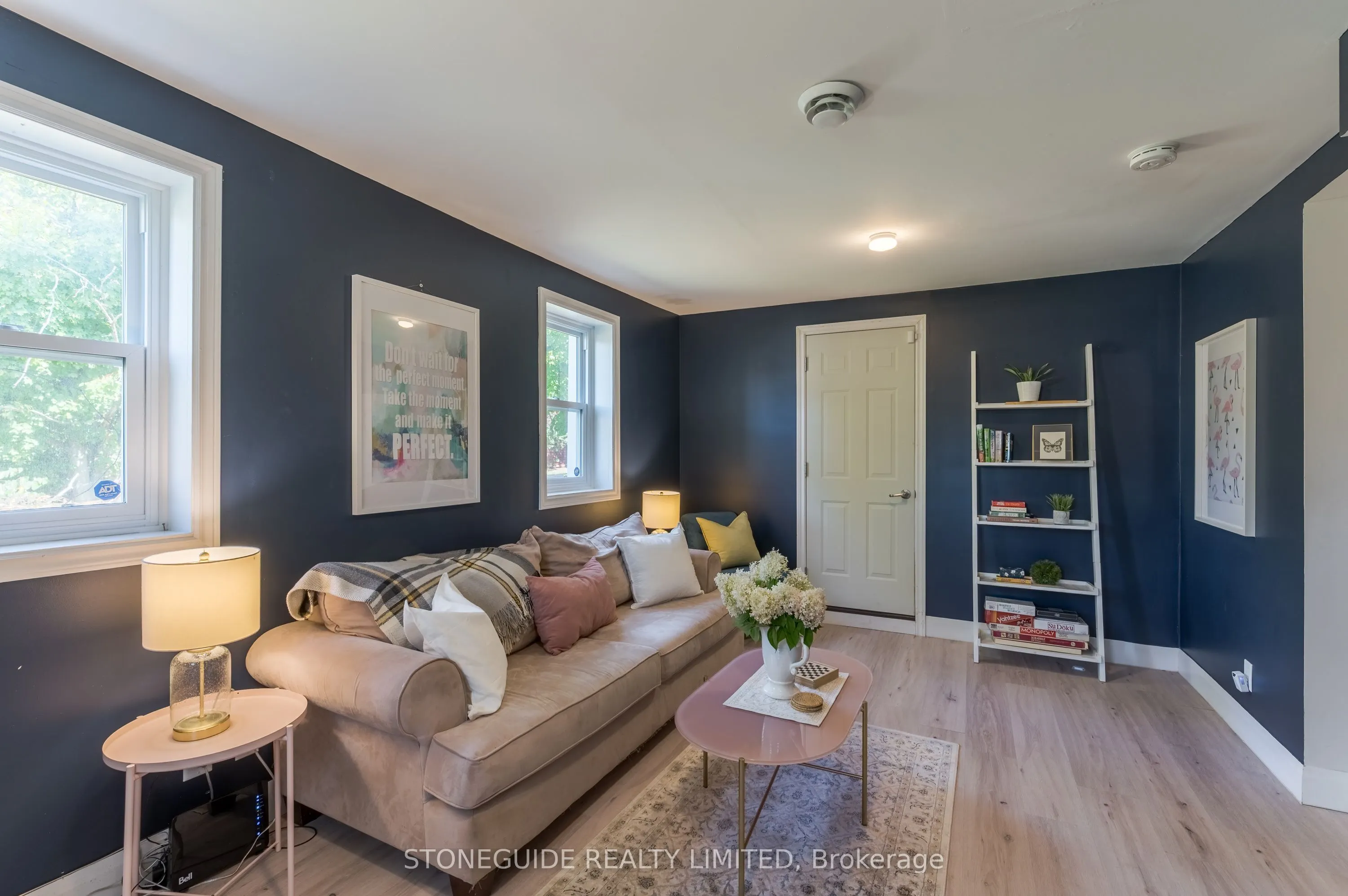 76 Doxsee Avenue S