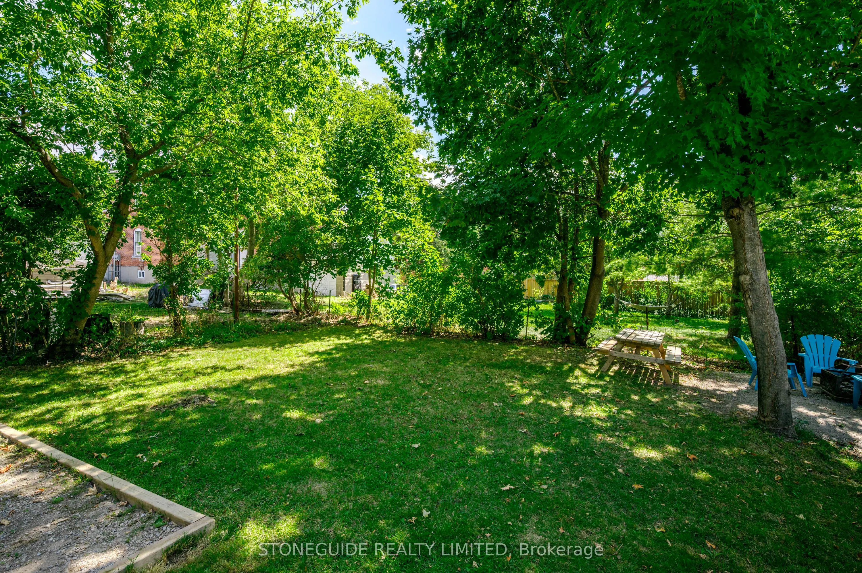 76 Doxsee Avenue S