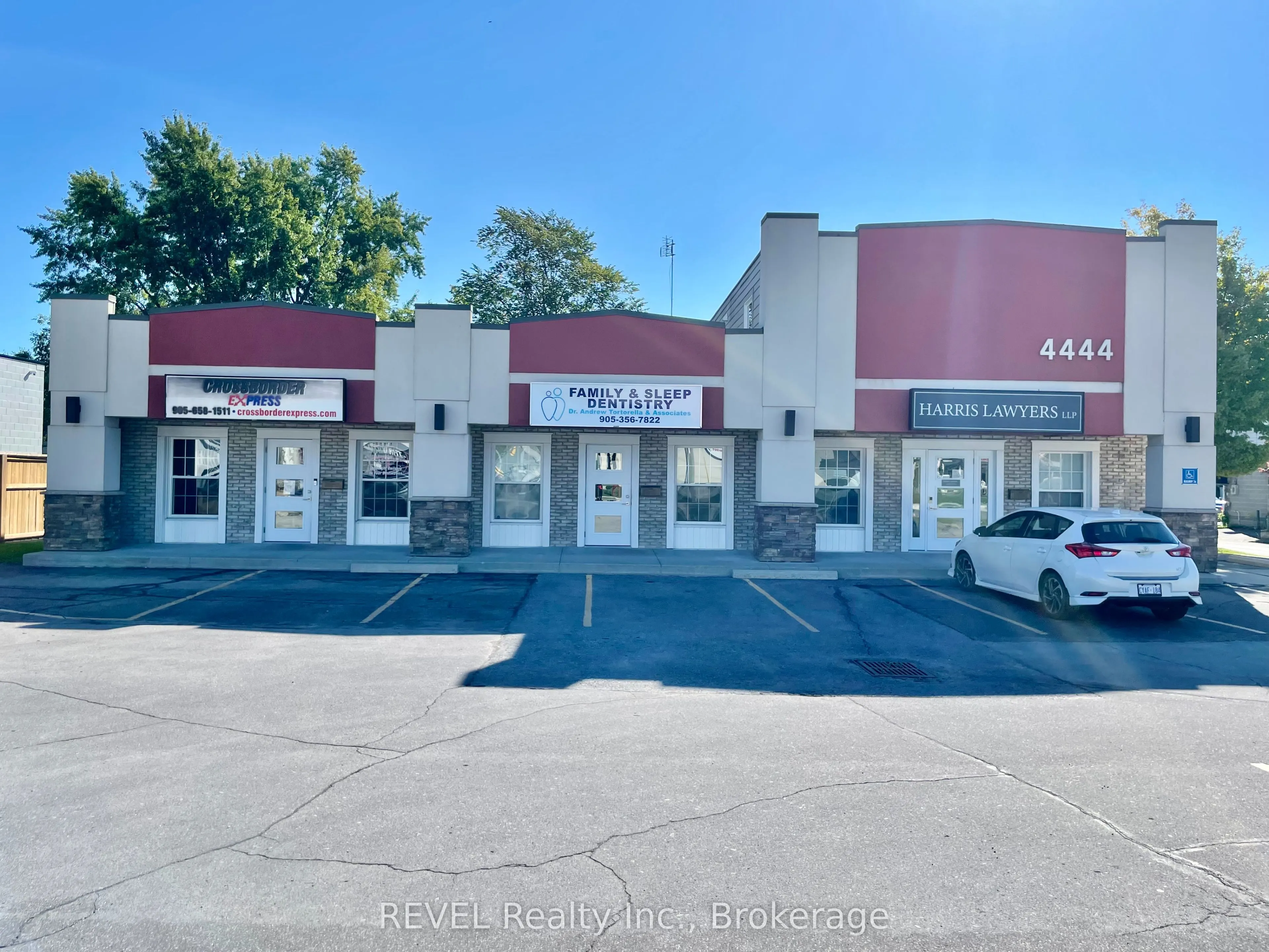 4444 Drummond Road, #A