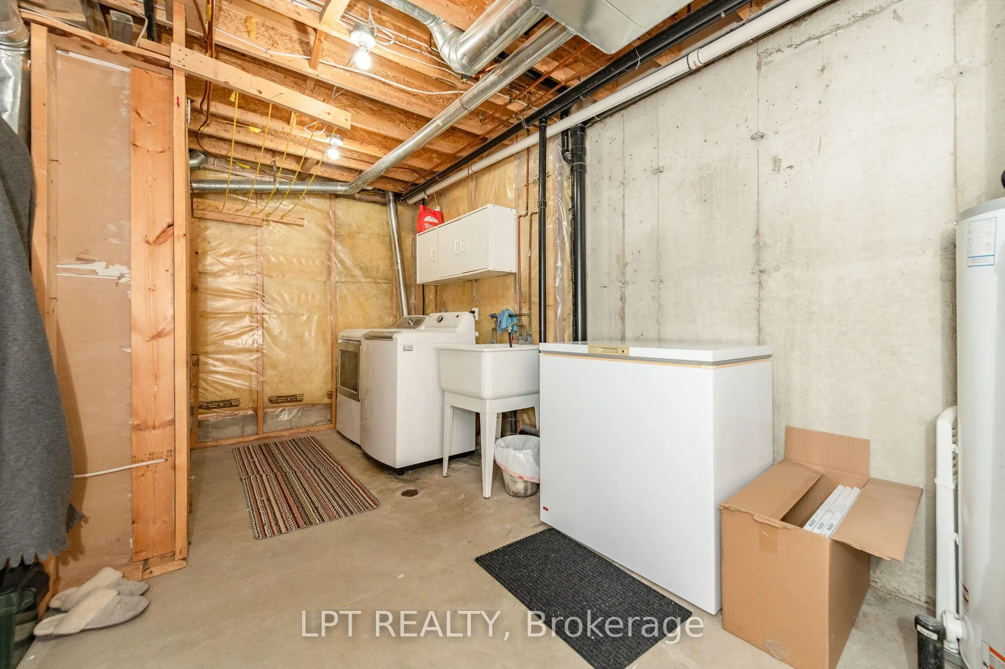 800 Schooner Crescent