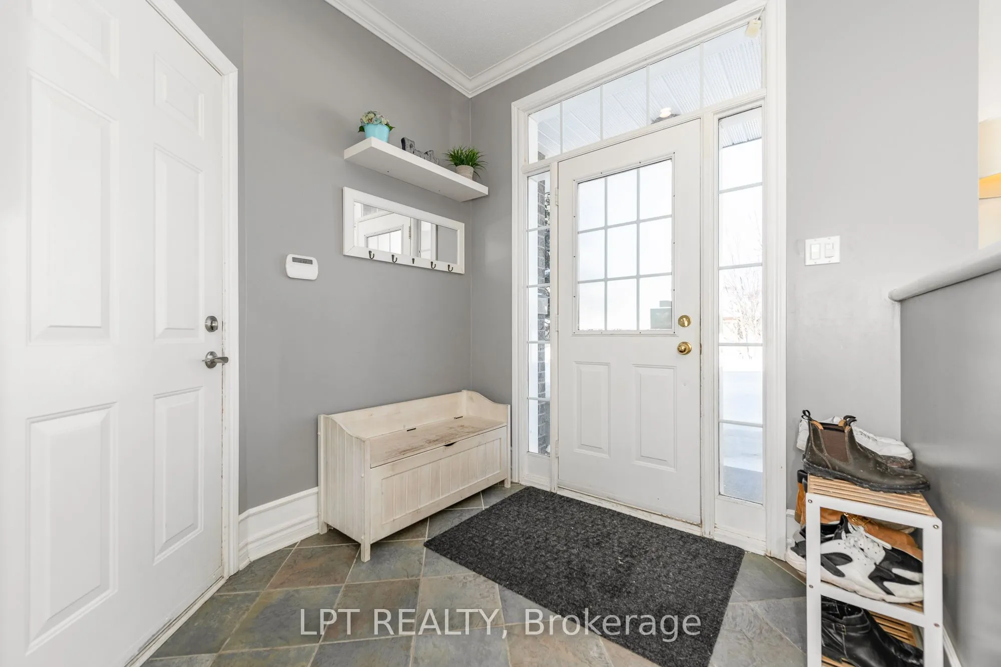 800 Schooner Crescent