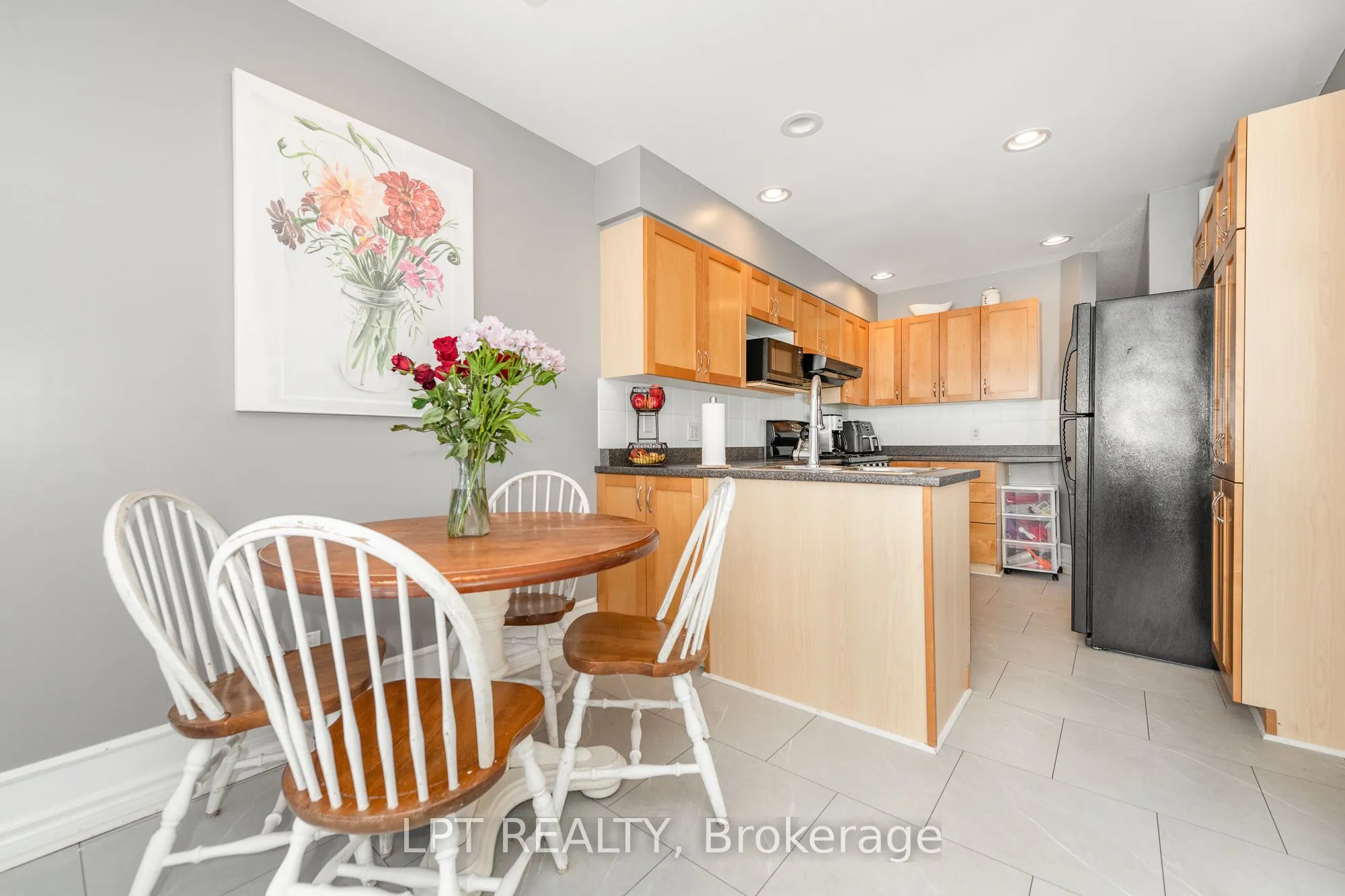 800 Schooner Crescent