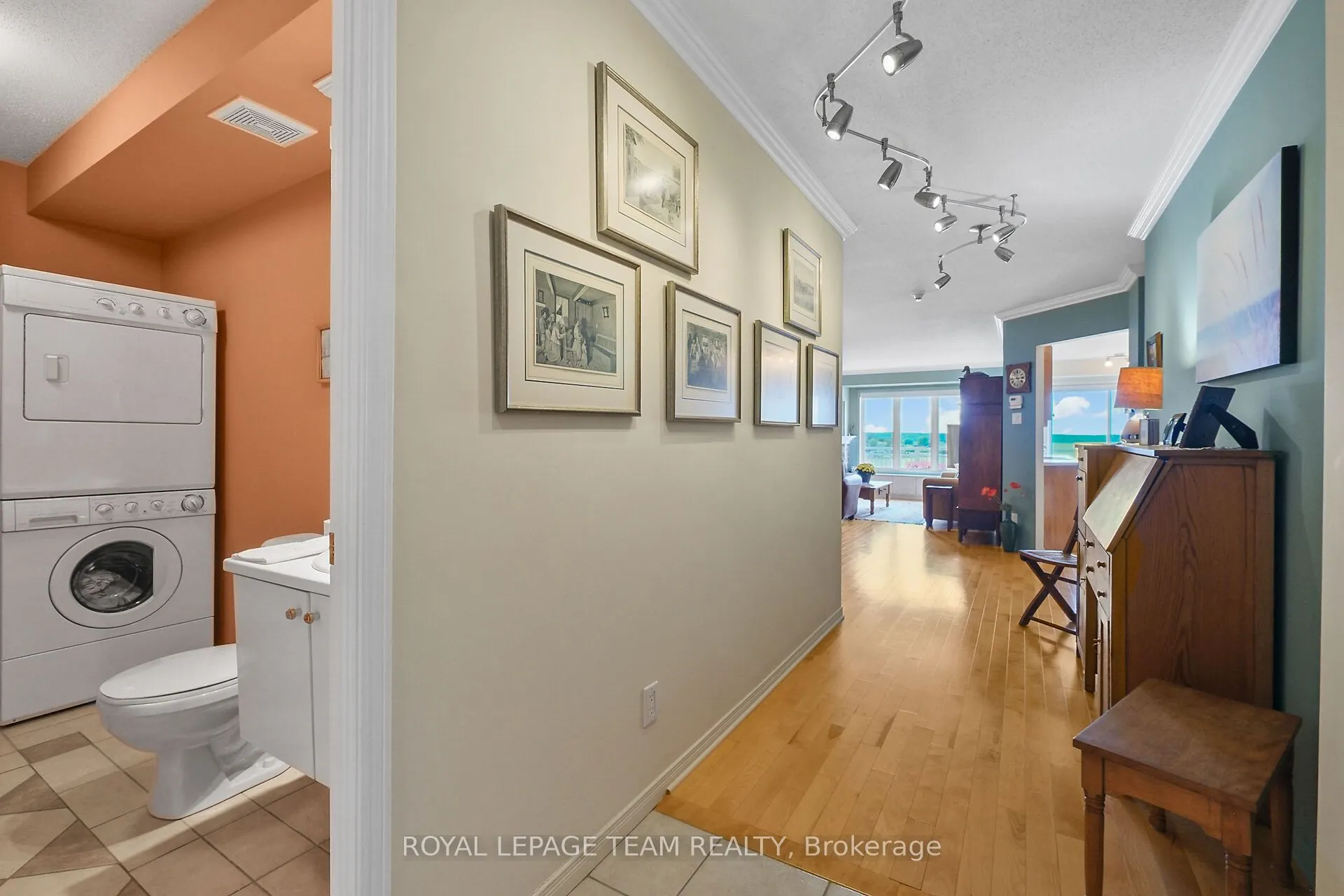 136 Edwards Street, #503