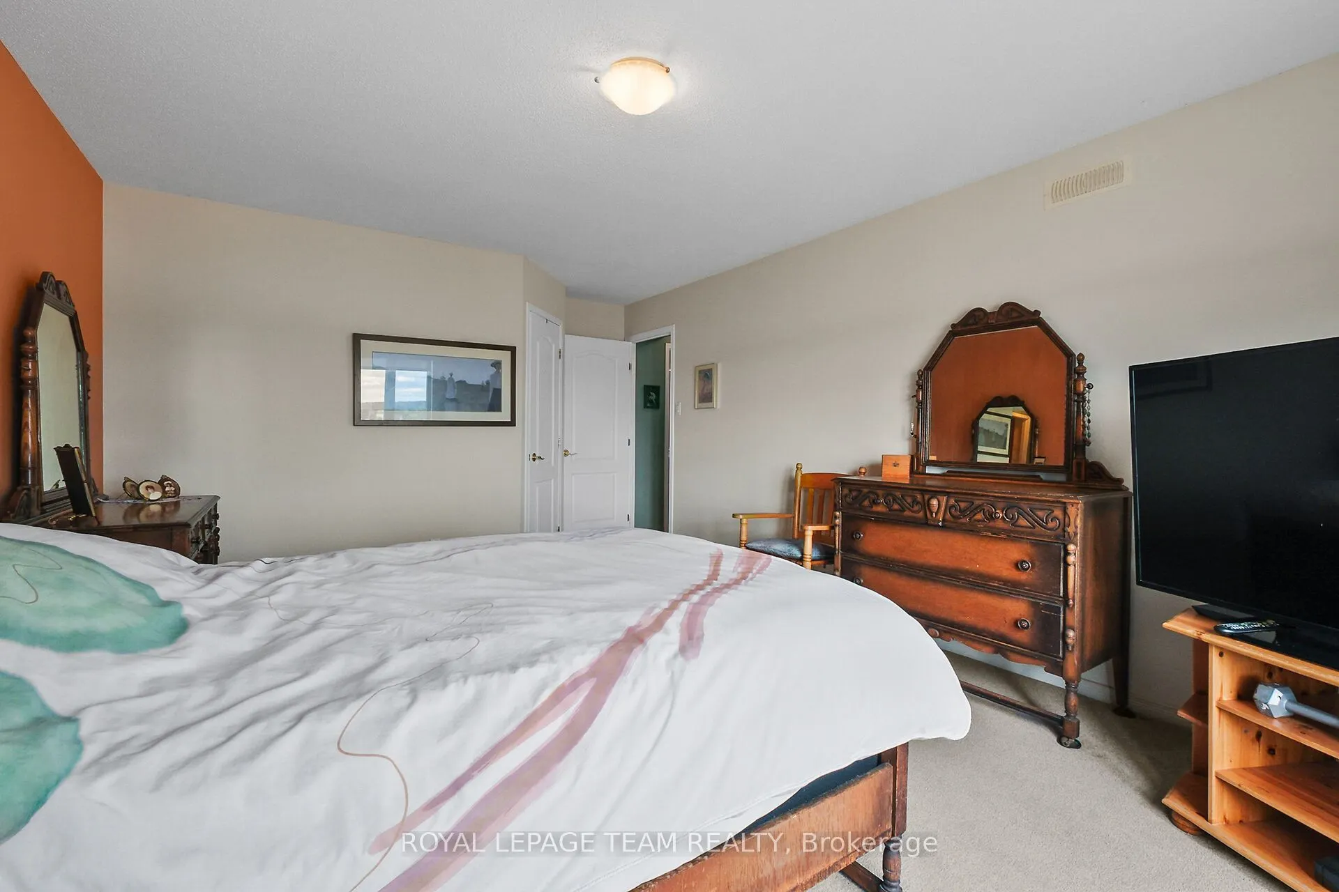 136 Edwards Street, #503
