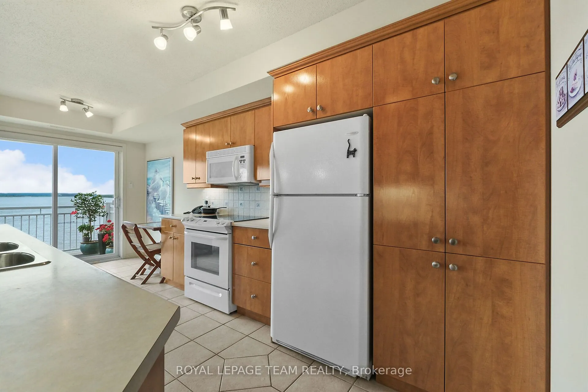136 Edwards Street, #503