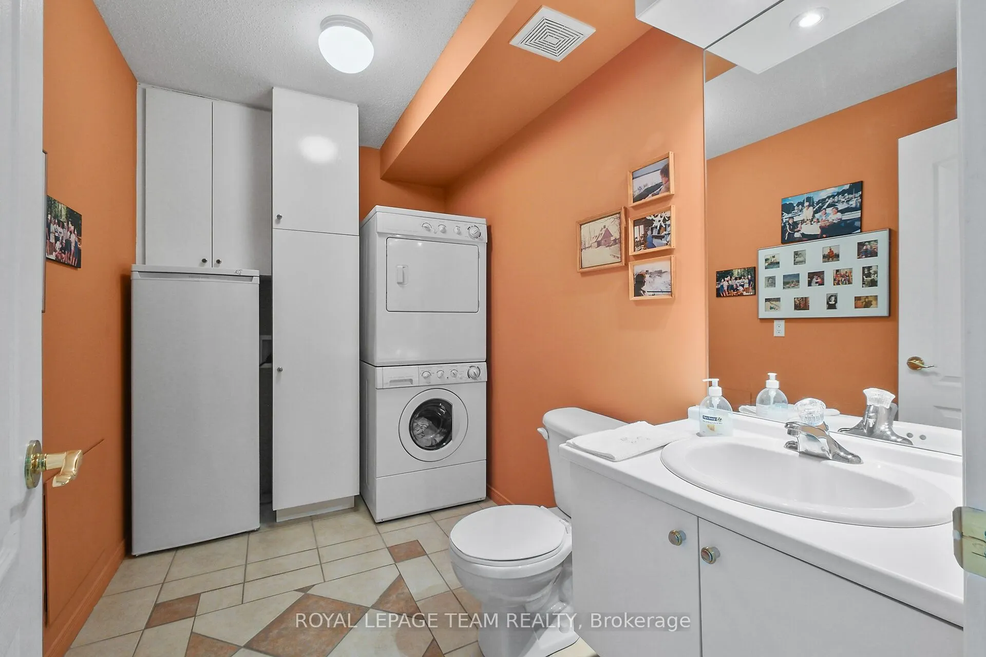 136 Edwards Street, #503