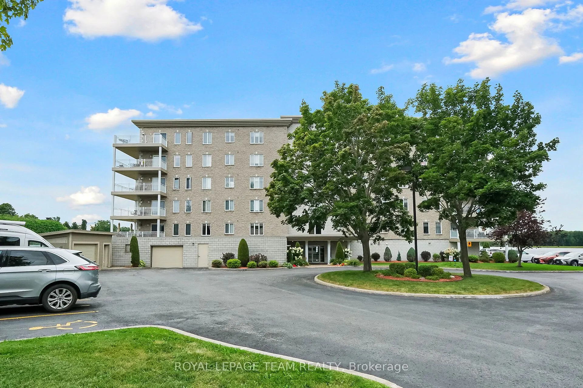 136 Edwards Street, #503