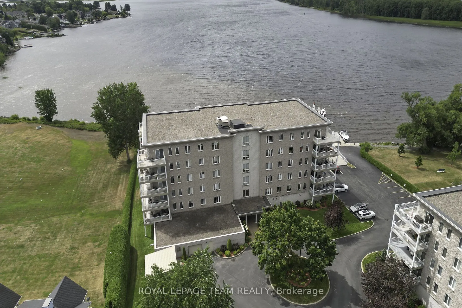 136 Edwards Street, #503