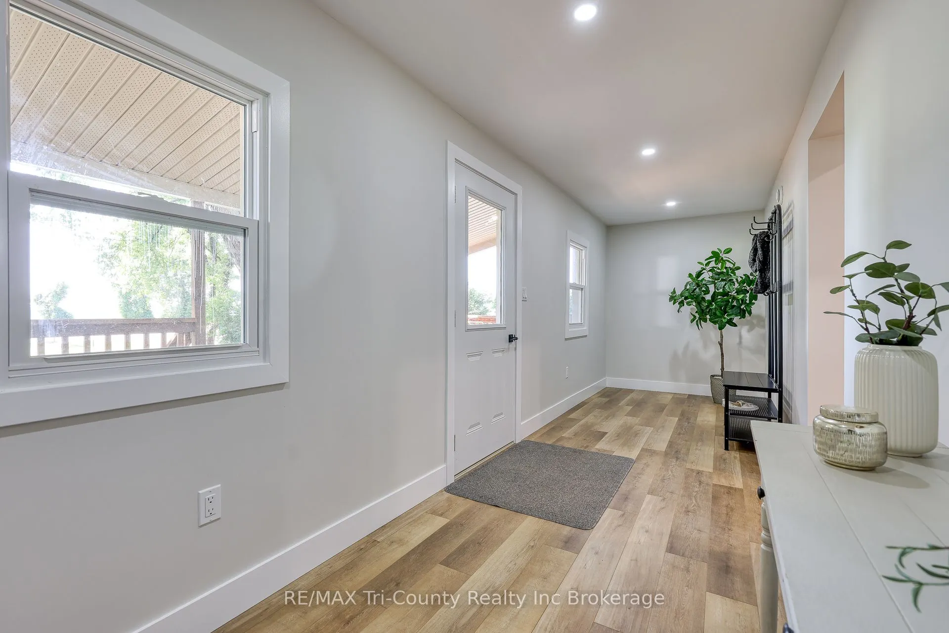 175 McDowell Road W