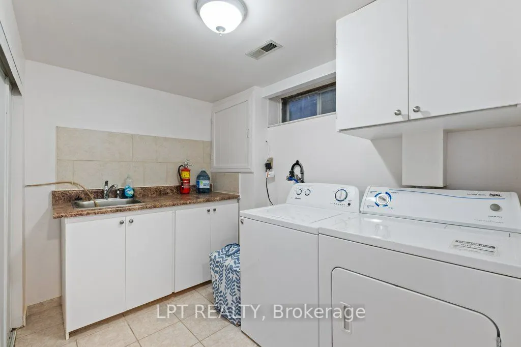 3 Deerfield Street