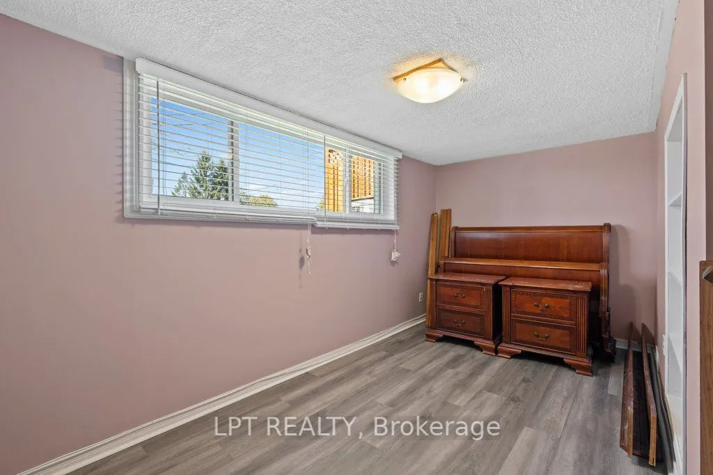 3 Deerfield Street