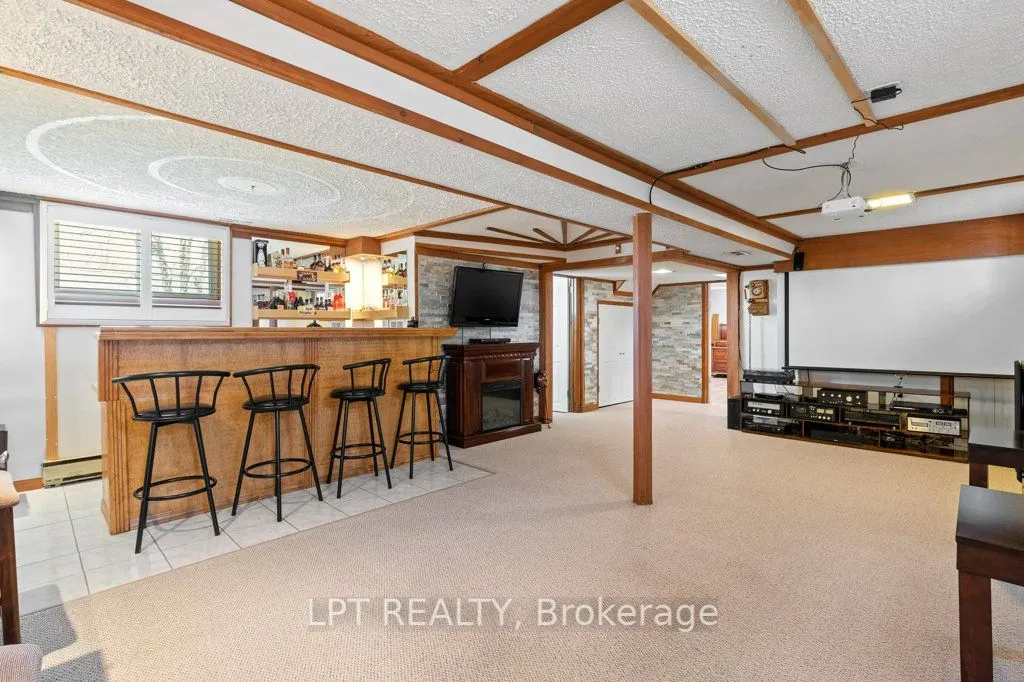 3 Deerfield Street