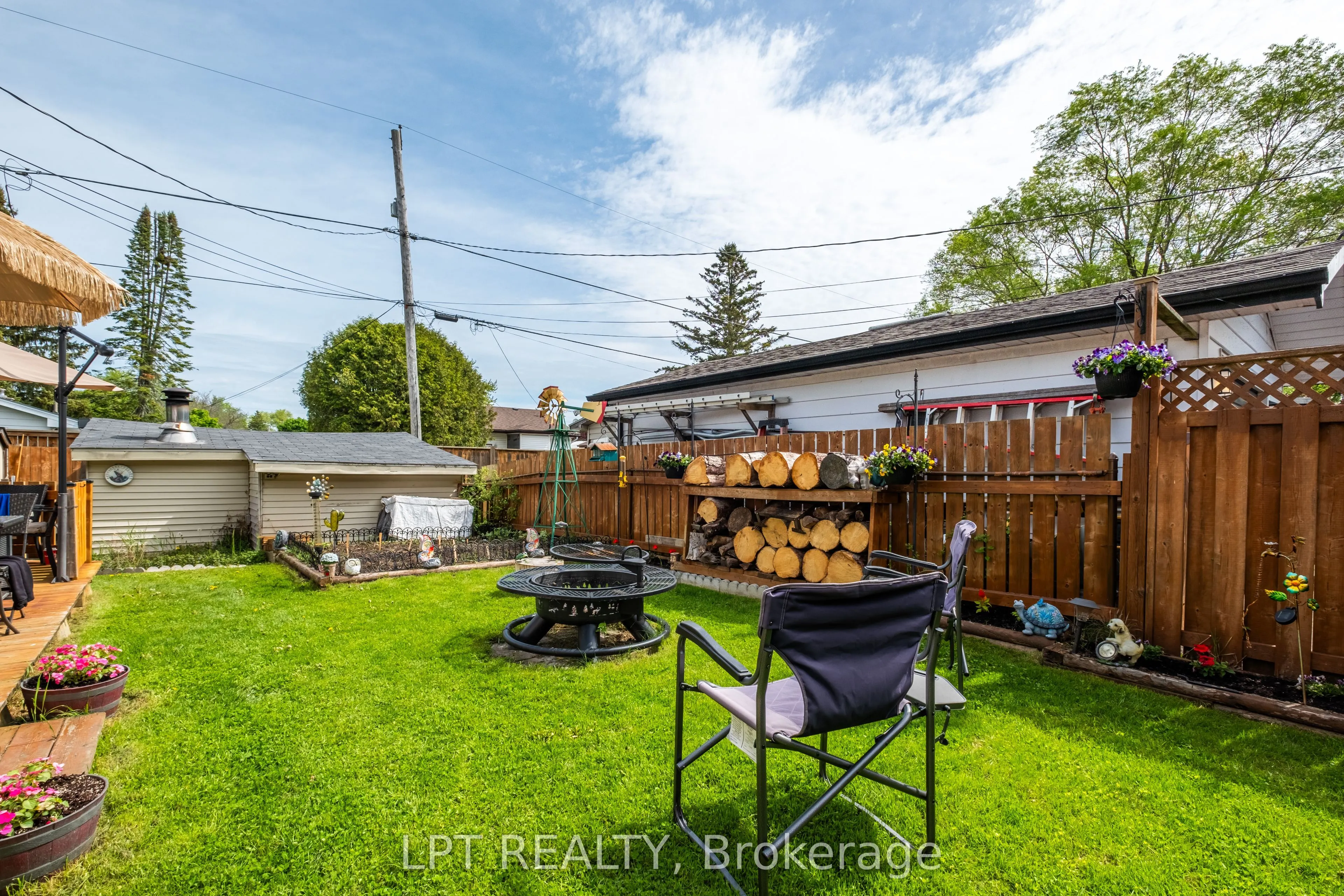 3 Deerfield Street