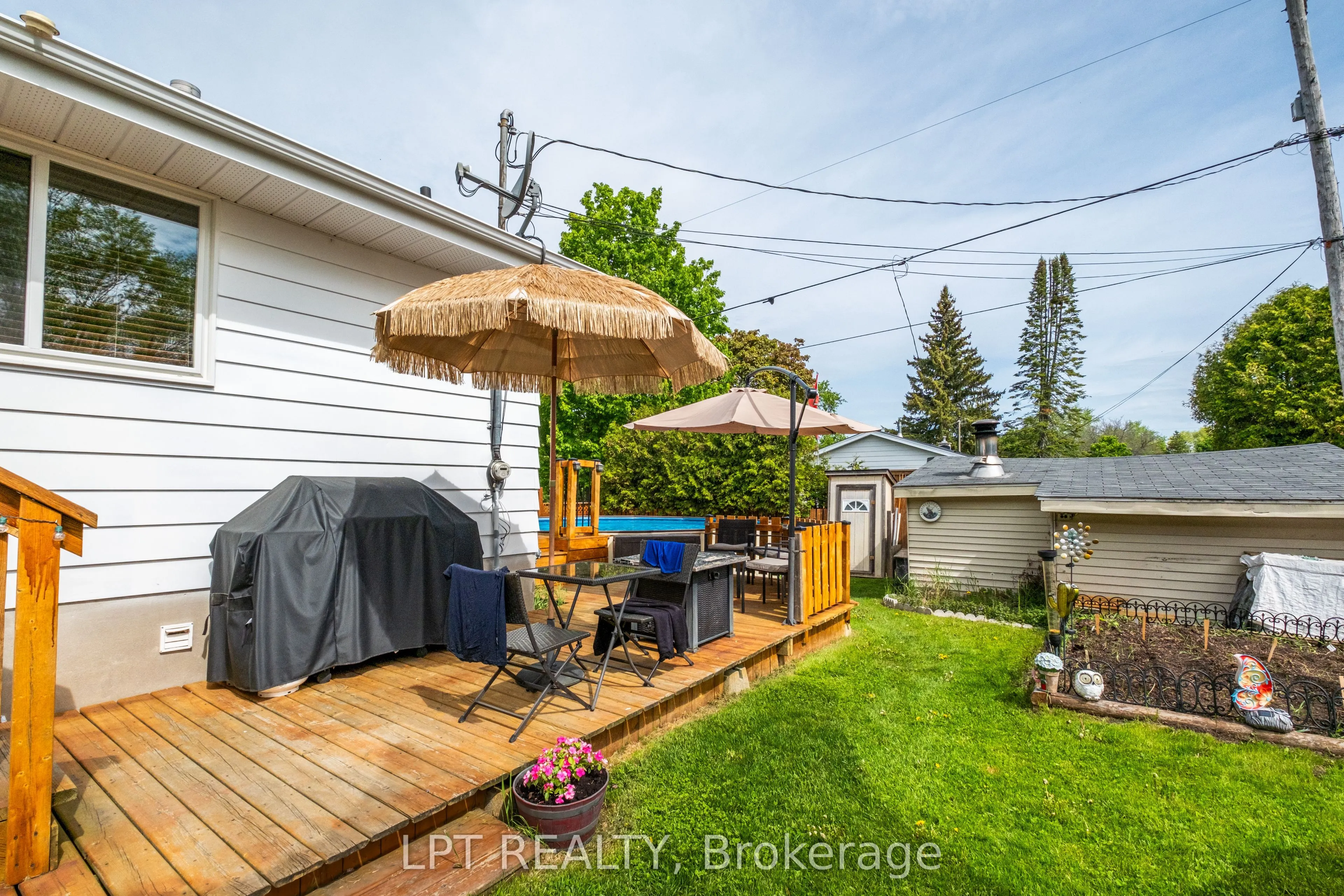 3 Deerfield Street