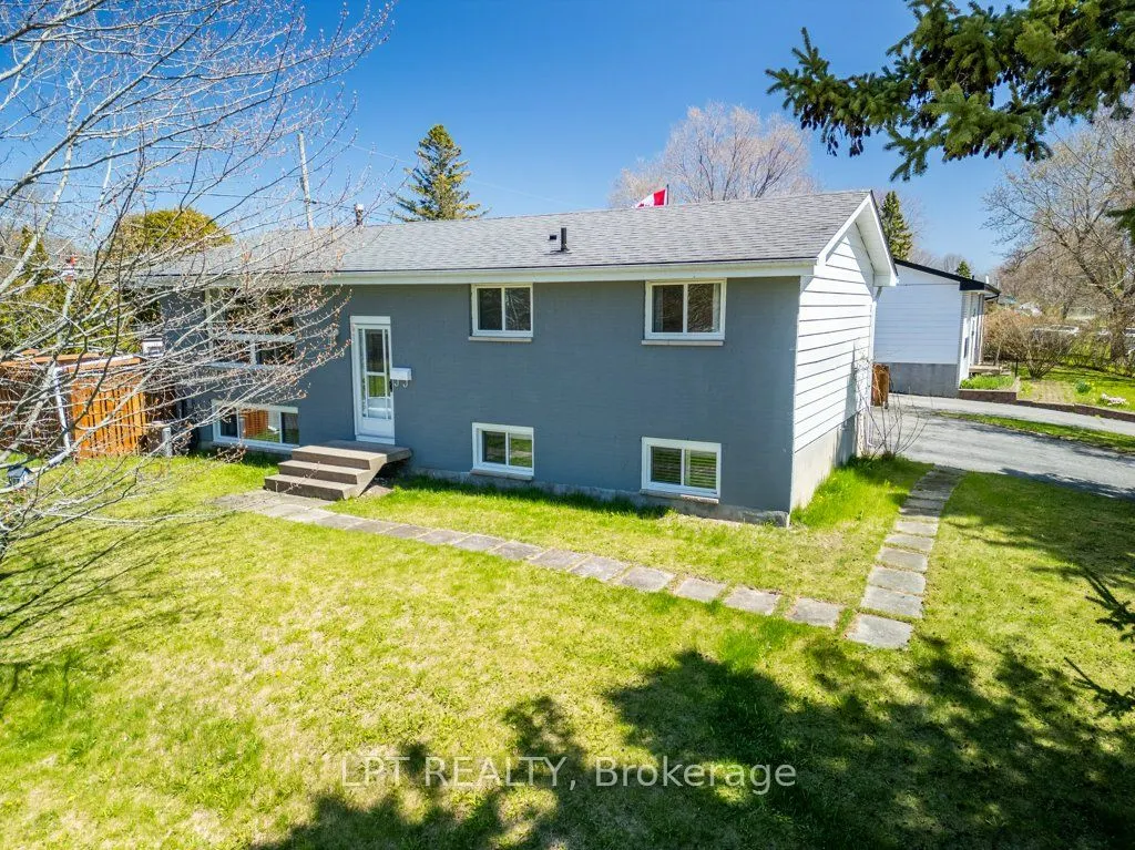 3 Deerfield Street