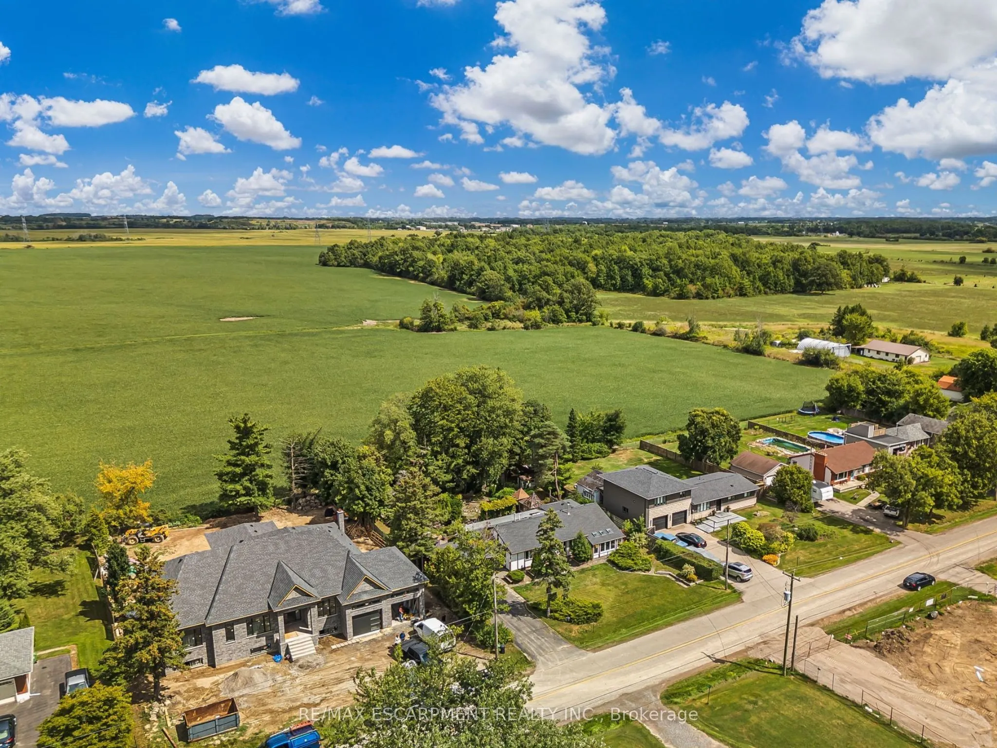 614 Golf Club Road