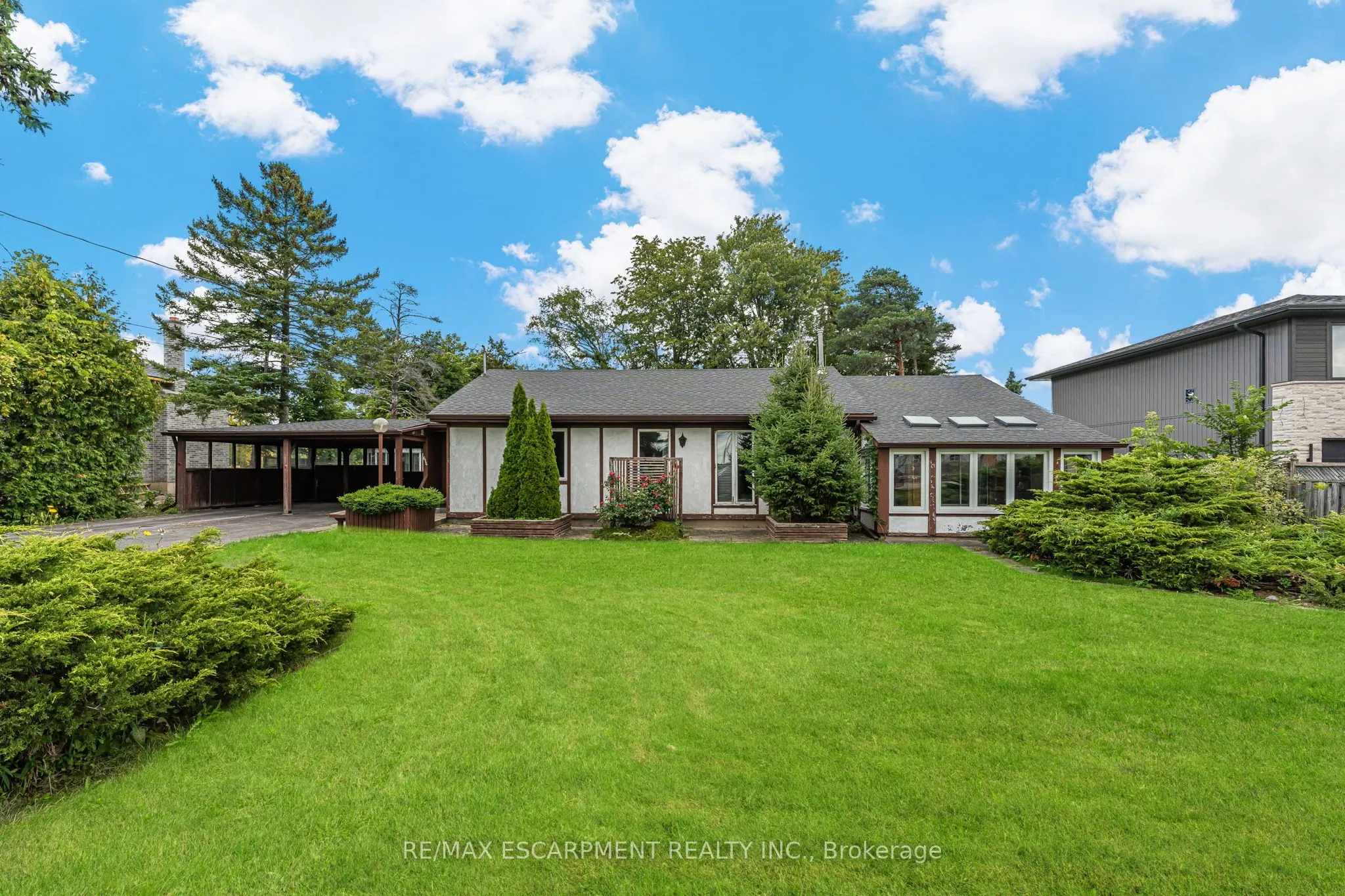 614 Golf Club Road