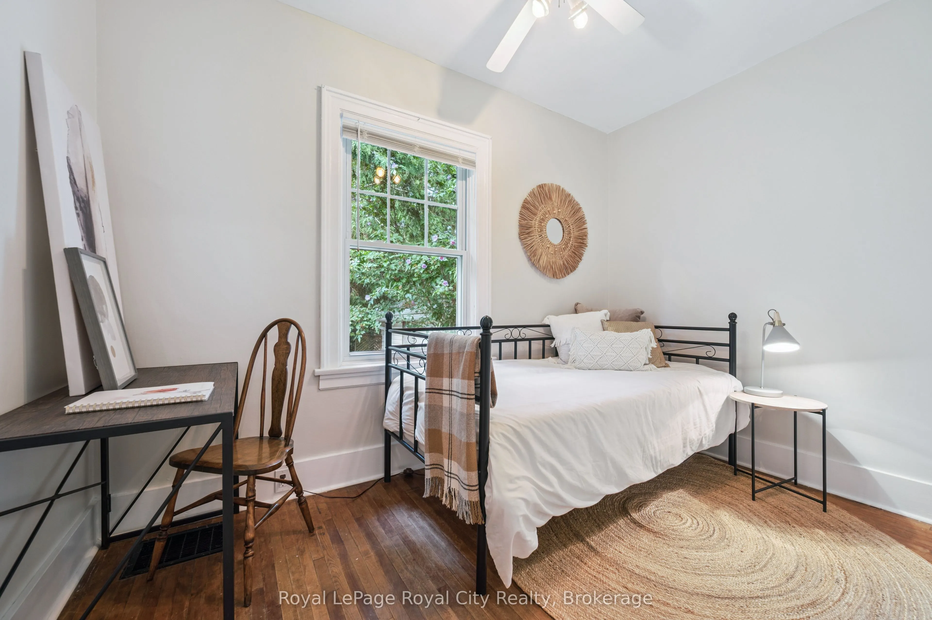 21 James Street W