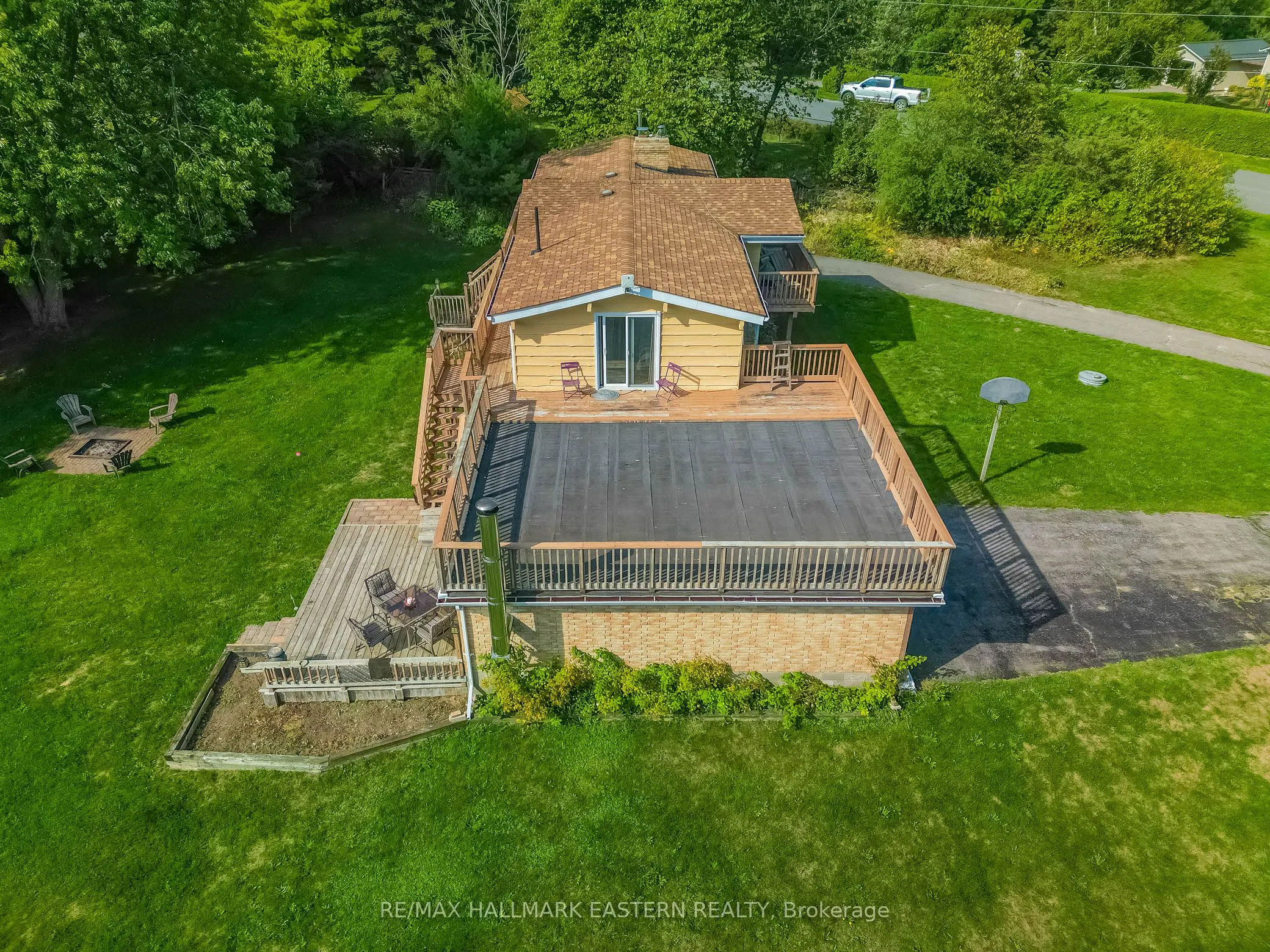 137 Grandview Drive