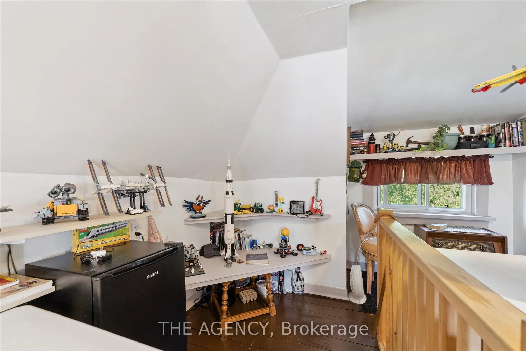 31 Brunel Road