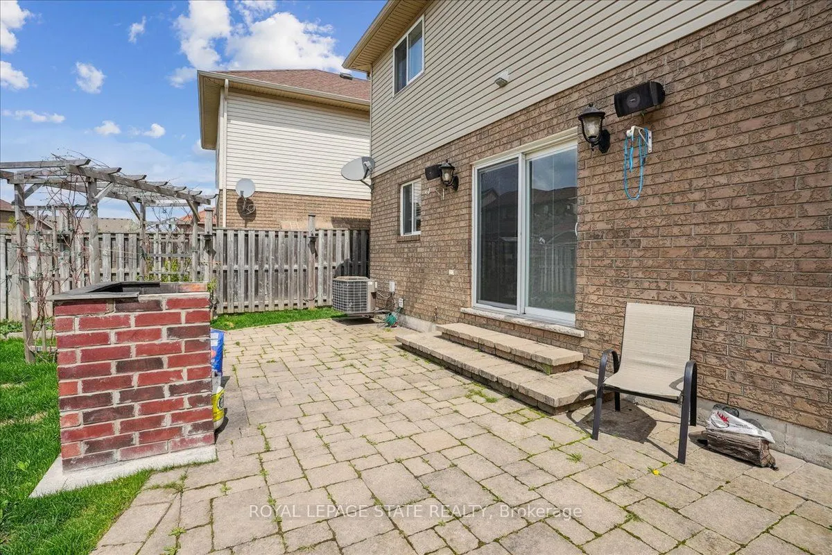 7 Bocelli Crescent