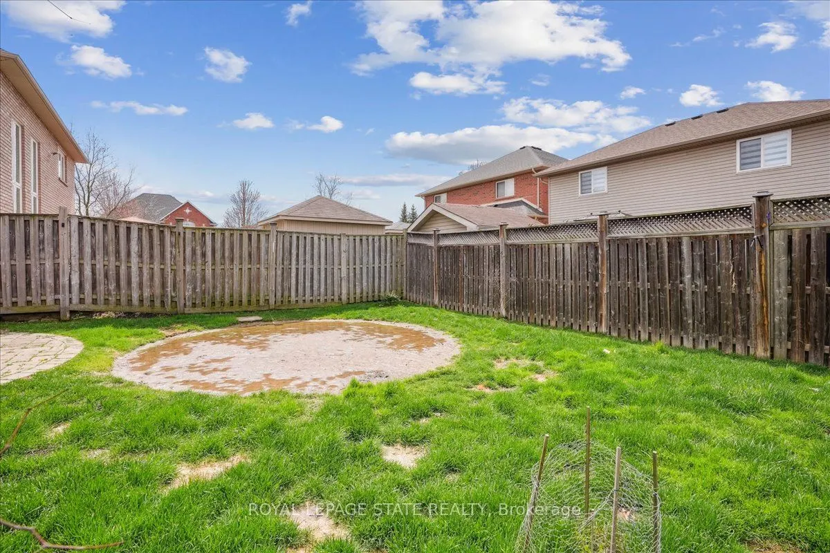 7 Bocelli Crescent