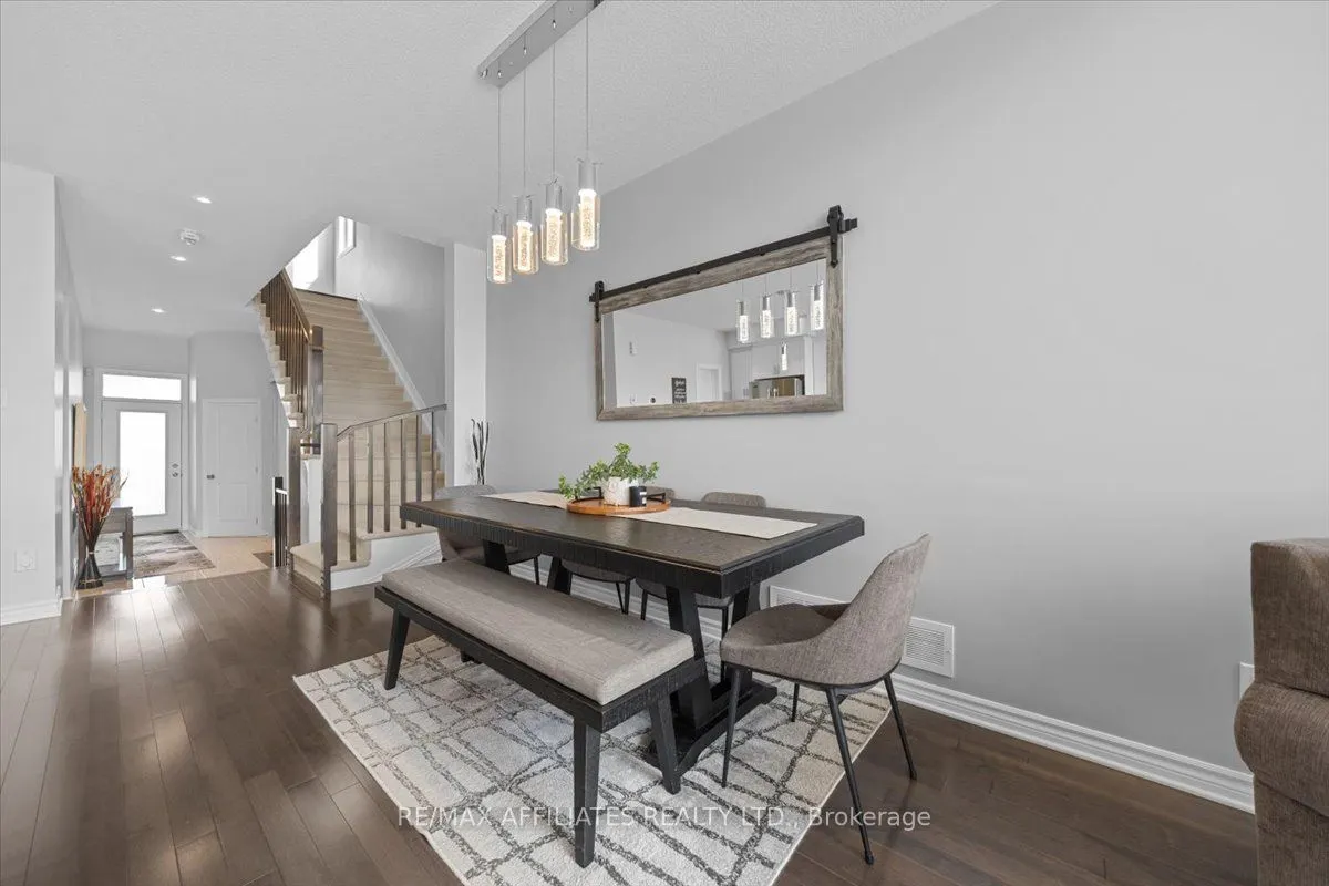 511 Earnscliffe Grove