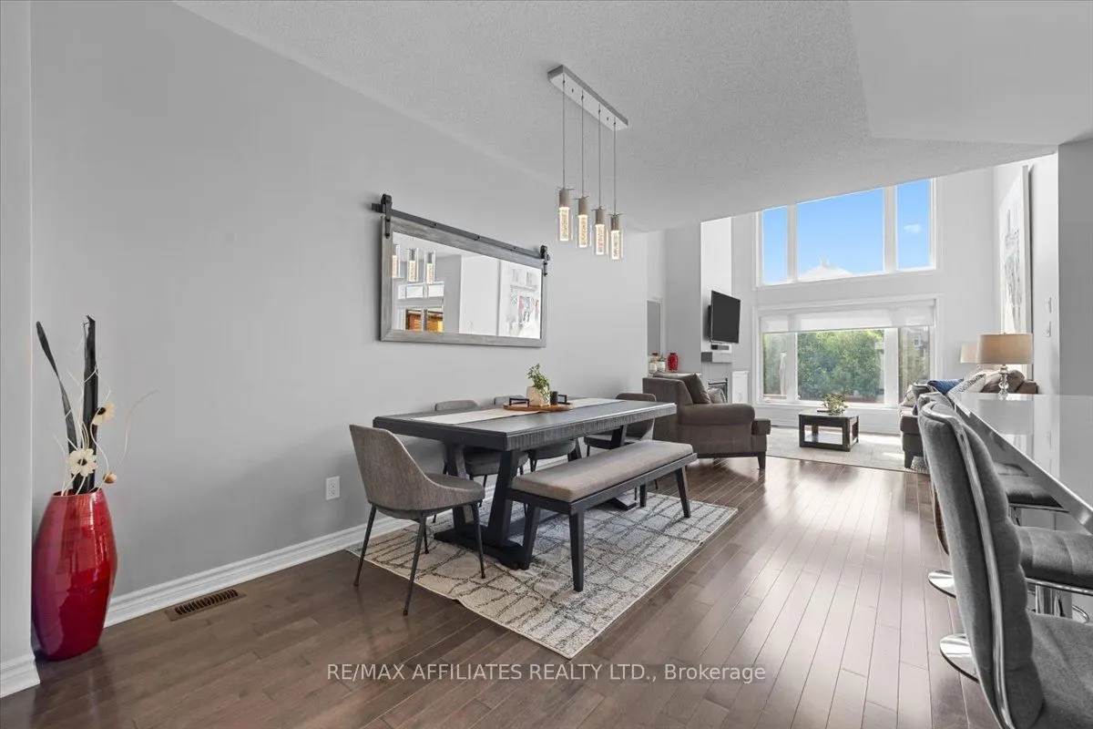 511 Earnscliffe Grove