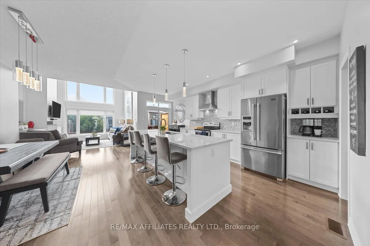511 Earnscliffe Grove