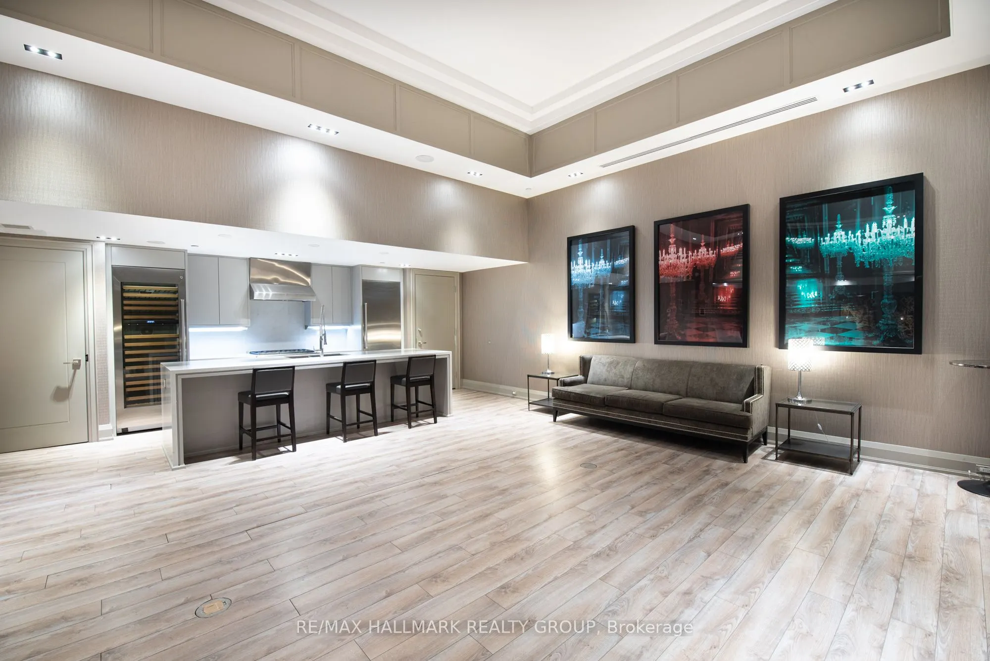 111 Champagne Avenue, #502