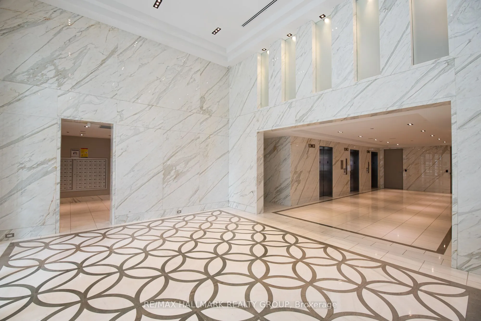111 Champagne Avenue, #502